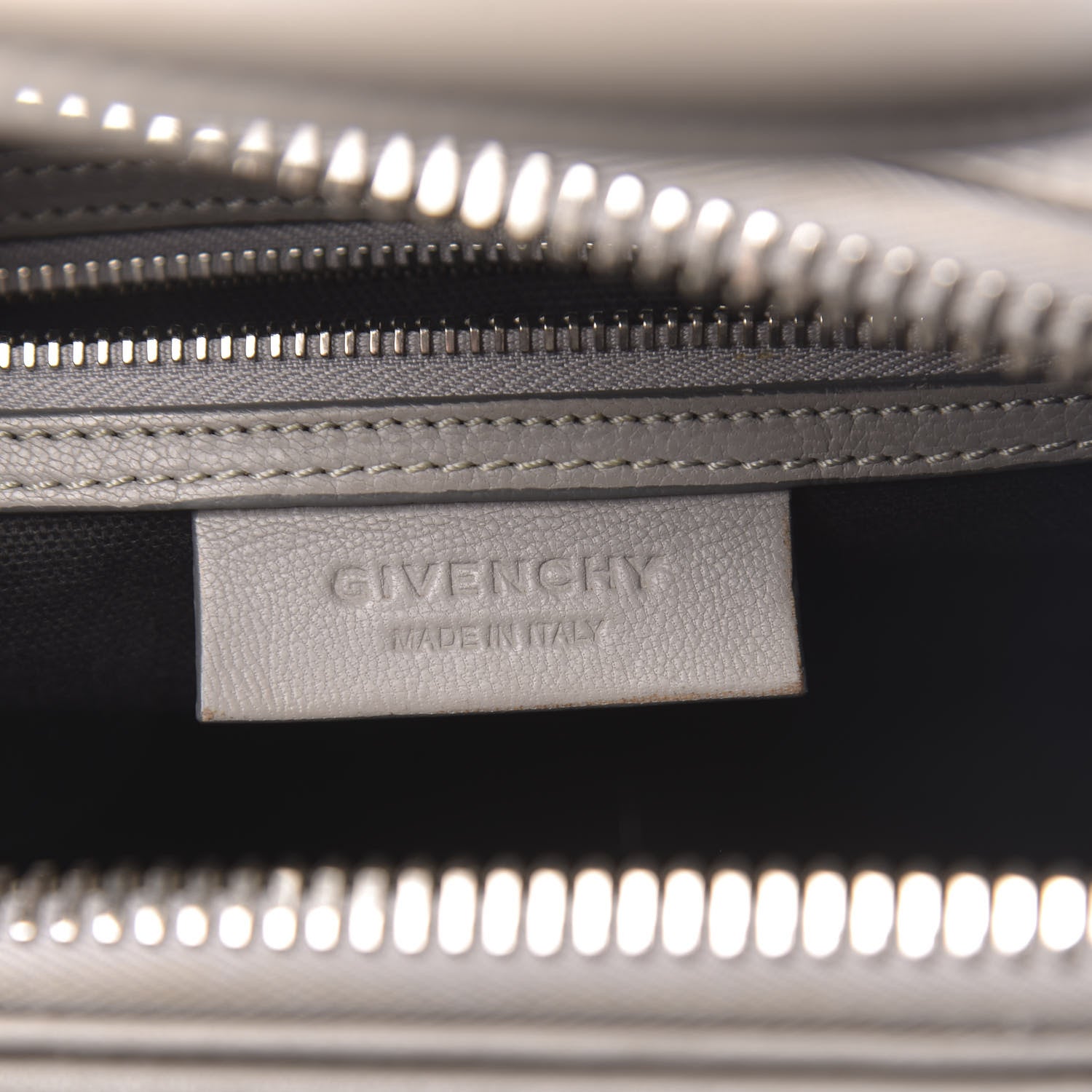 Givenchy Sugar Goatskin Small Antigona Pearl Grey 7 of 16