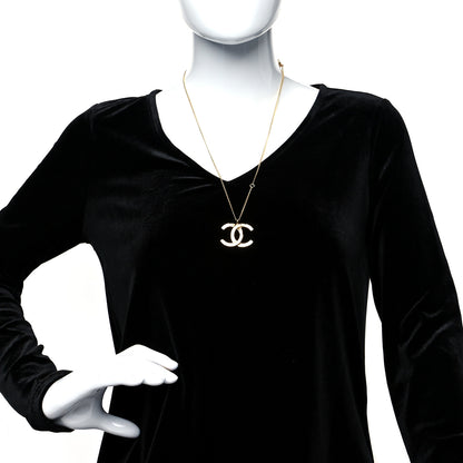 Chanel Metal CC Paris Button Necklace Gold 2 of 5