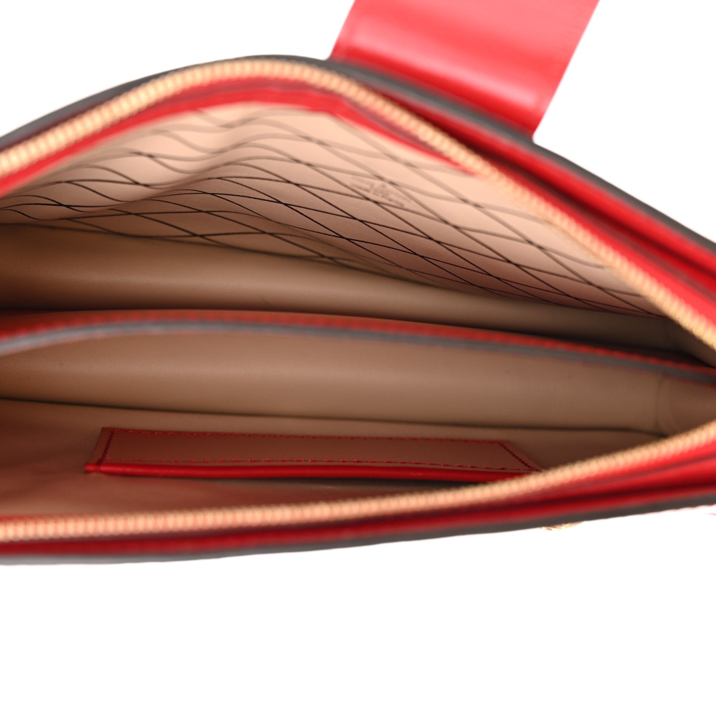 Vernis Trunk Clutch Cherry