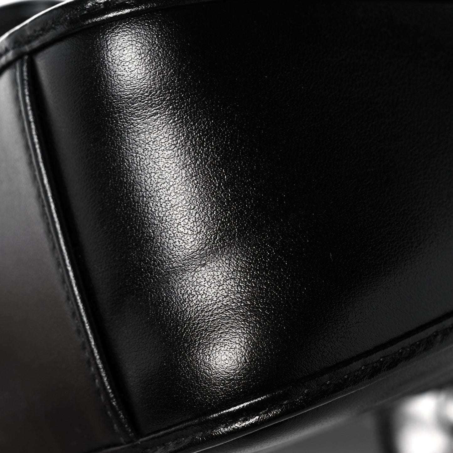Calfskin Matelasse Aria Mini GG Marmont Top Handle Shoulder Bag Black