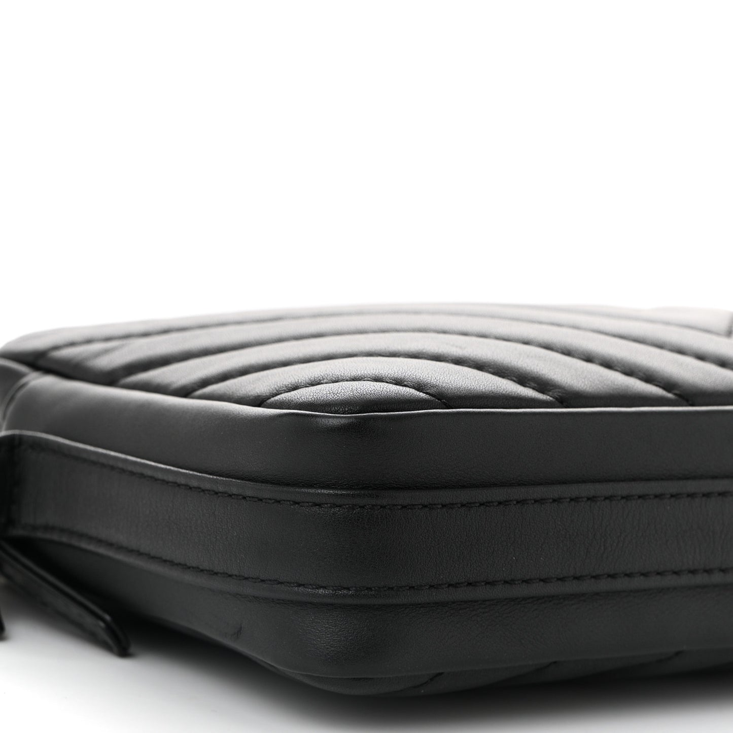 Lambskin Chevron Quilted Small Promenade Camera Black