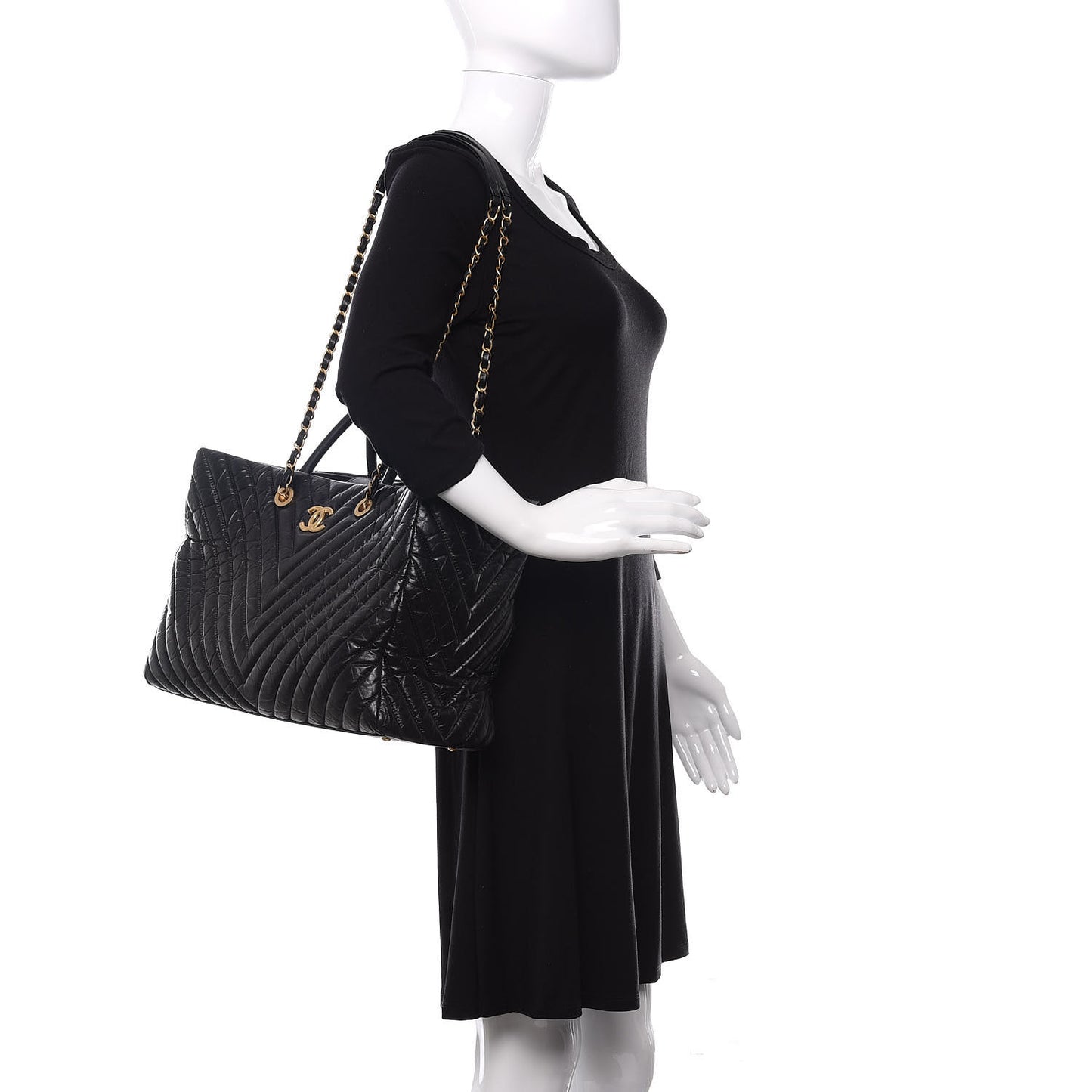 Aged Calfskin Chevron Large Coco Handle Shopping Tote Black