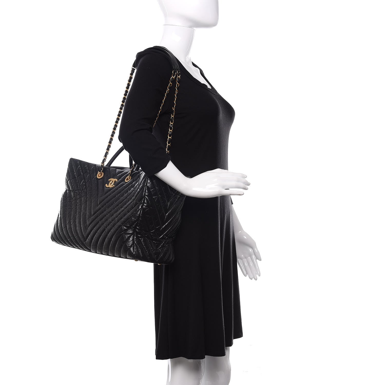 Chanel Aged Calfskin Chevron Large Coco Handle Shopping Tote Black 2 of 13
