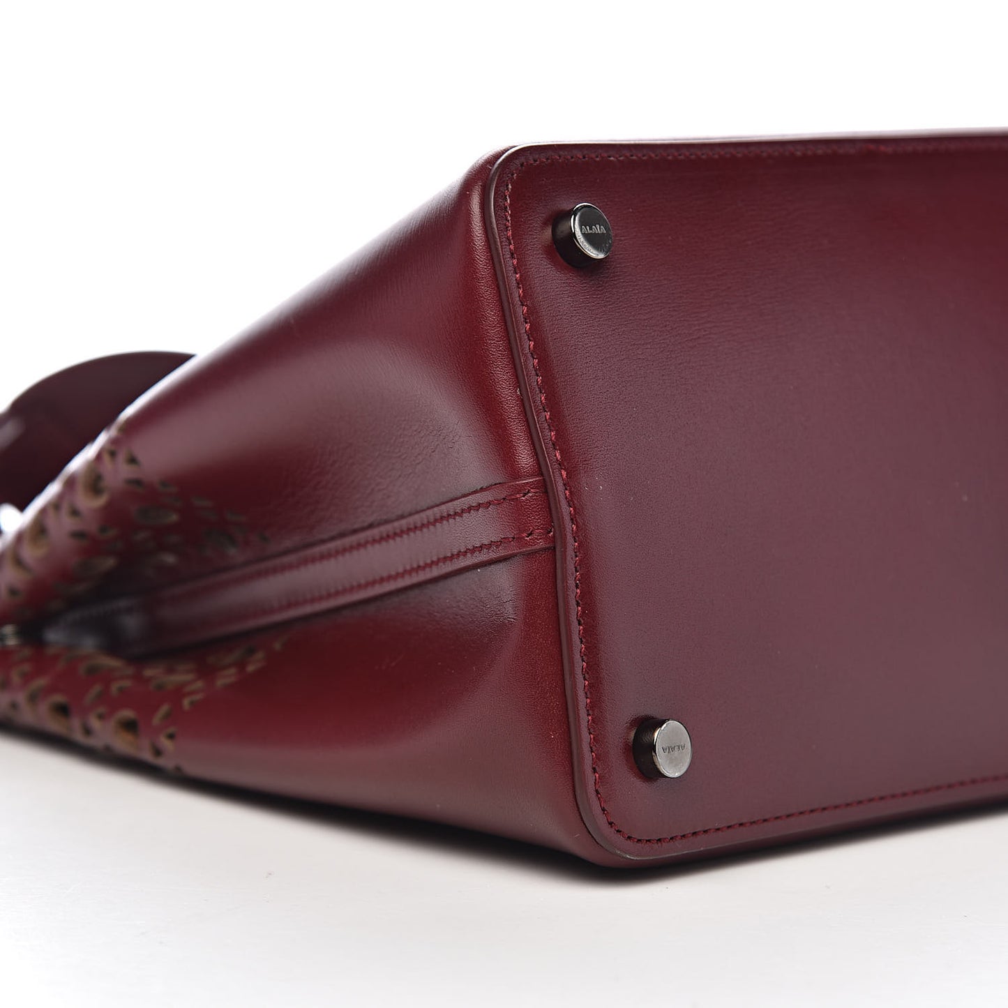 Calfskin Vienne Mina 25 Bag Pourpre