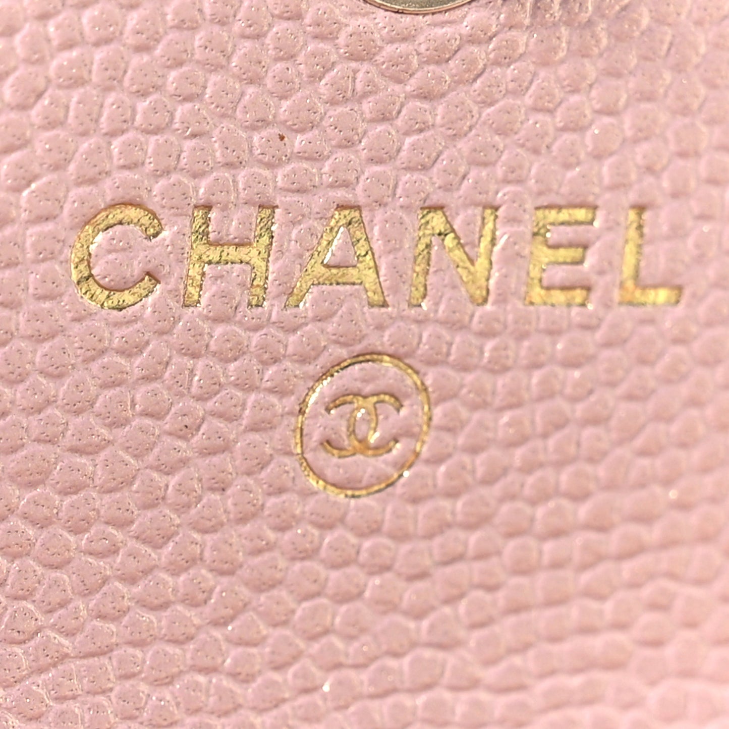 Iridescent Caviar Quilted Pearl On Top Coin Purse With Chain Light Pink