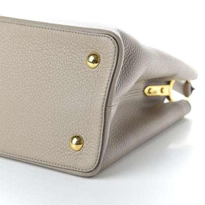 Louis Vuitton Taurillon Capucines MM Galet 7 of 9