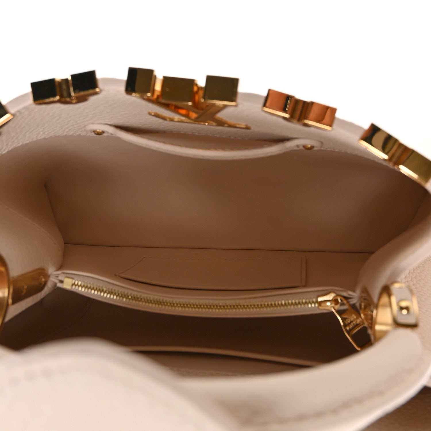 Louis Vuitton Taurillon Mother of Pearl Flowers Capucines BB Creme Nacre 5 of 10