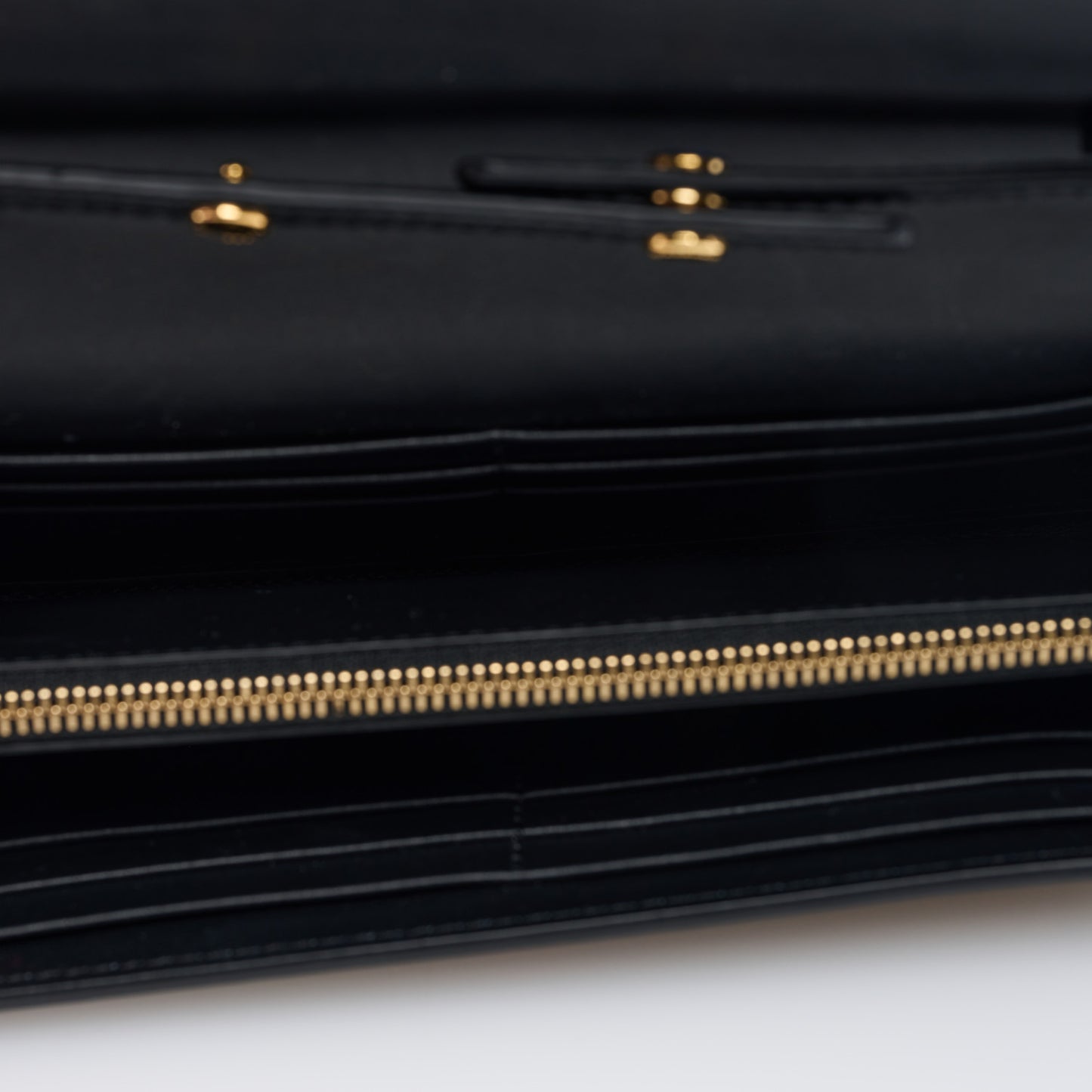 Grainy Calfskin House Check Henley Wallet On Chain Black