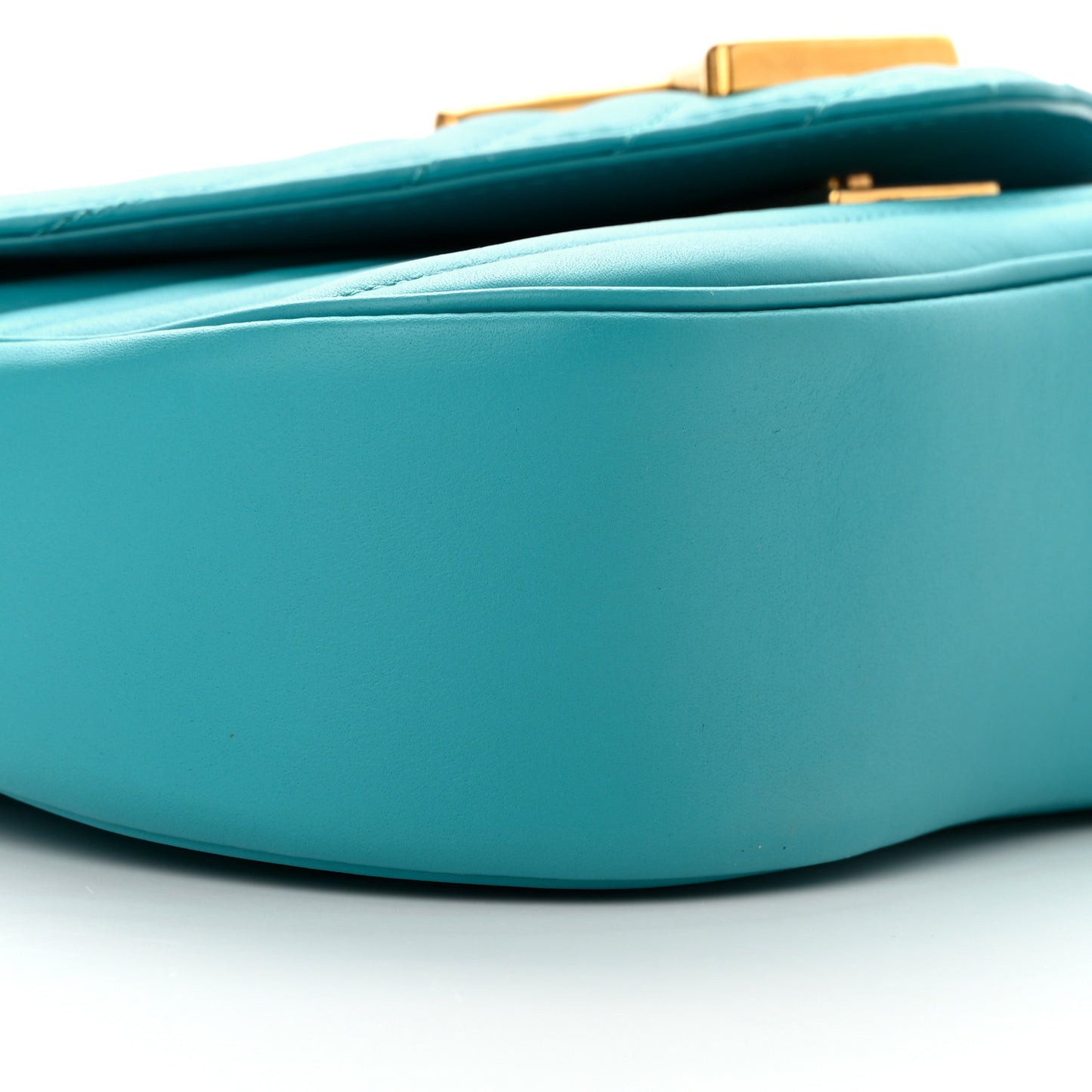 Calfskin New Wave Chain MM Malibu Green