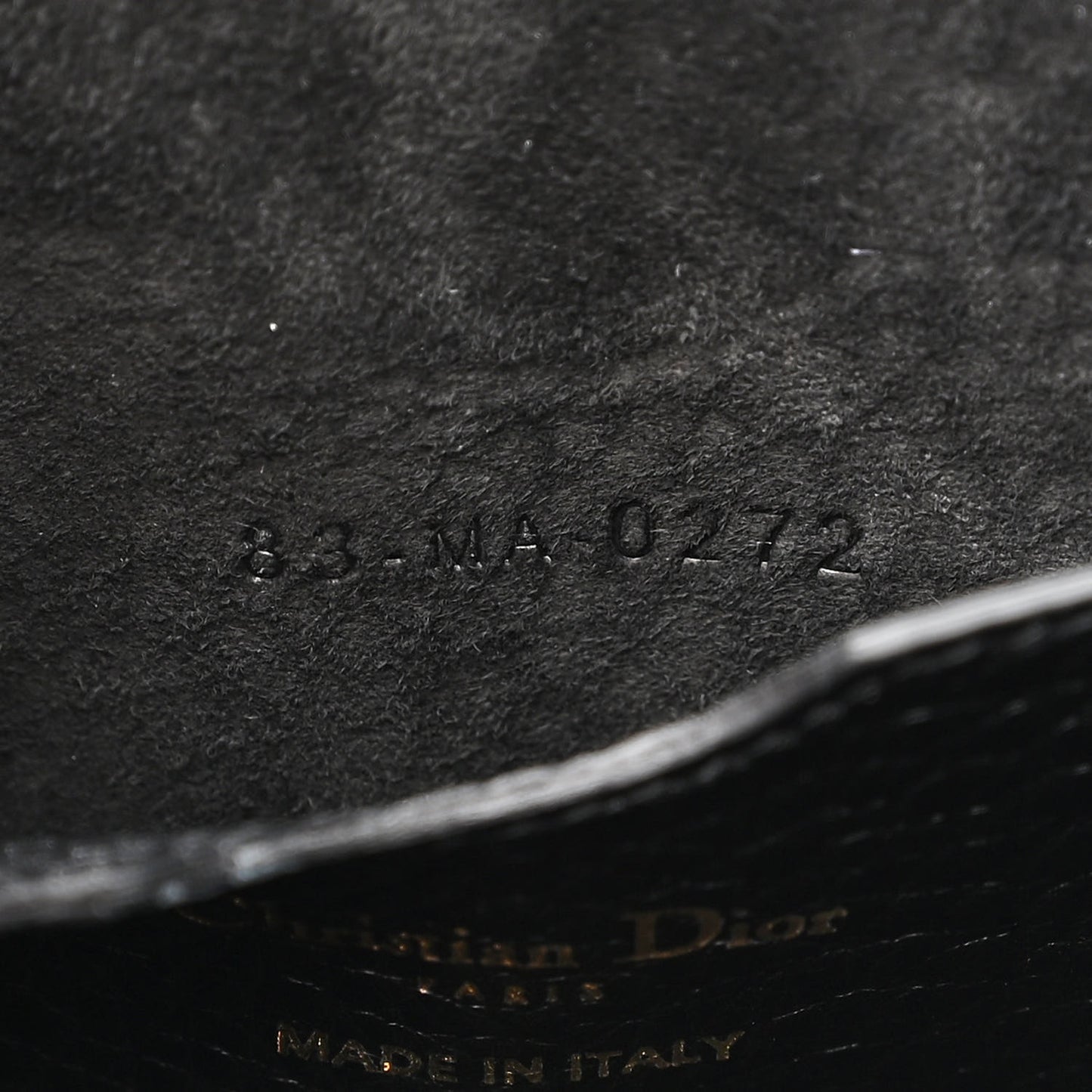 Grained Calfskin Large Bobby Flap Black