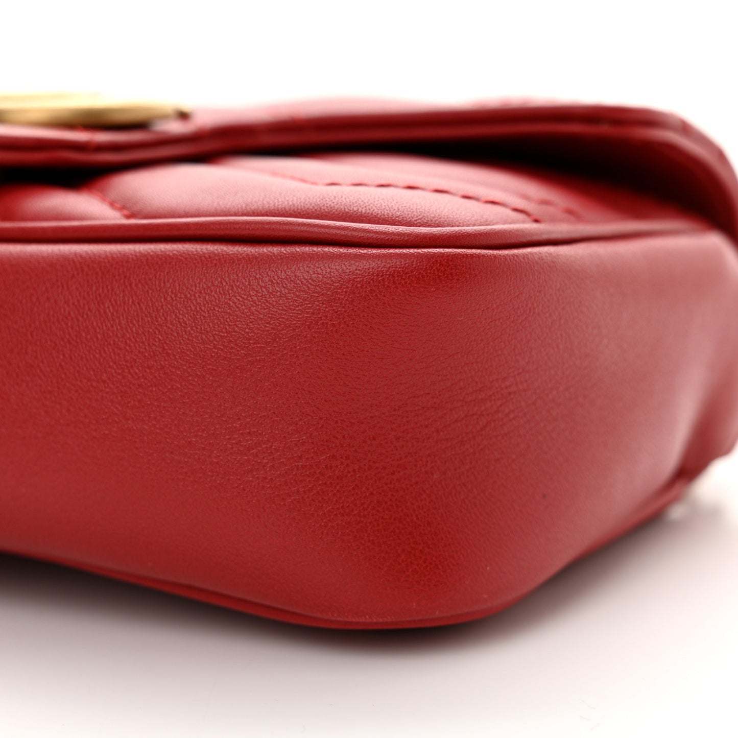 Calfskin Matelasse Super Mini GG Marmont Shoulder Bag Hibiscus Red