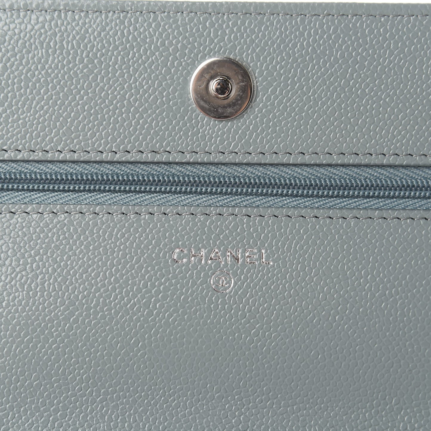 Caviar Quilted Wallet On Chain WOC Light Blue