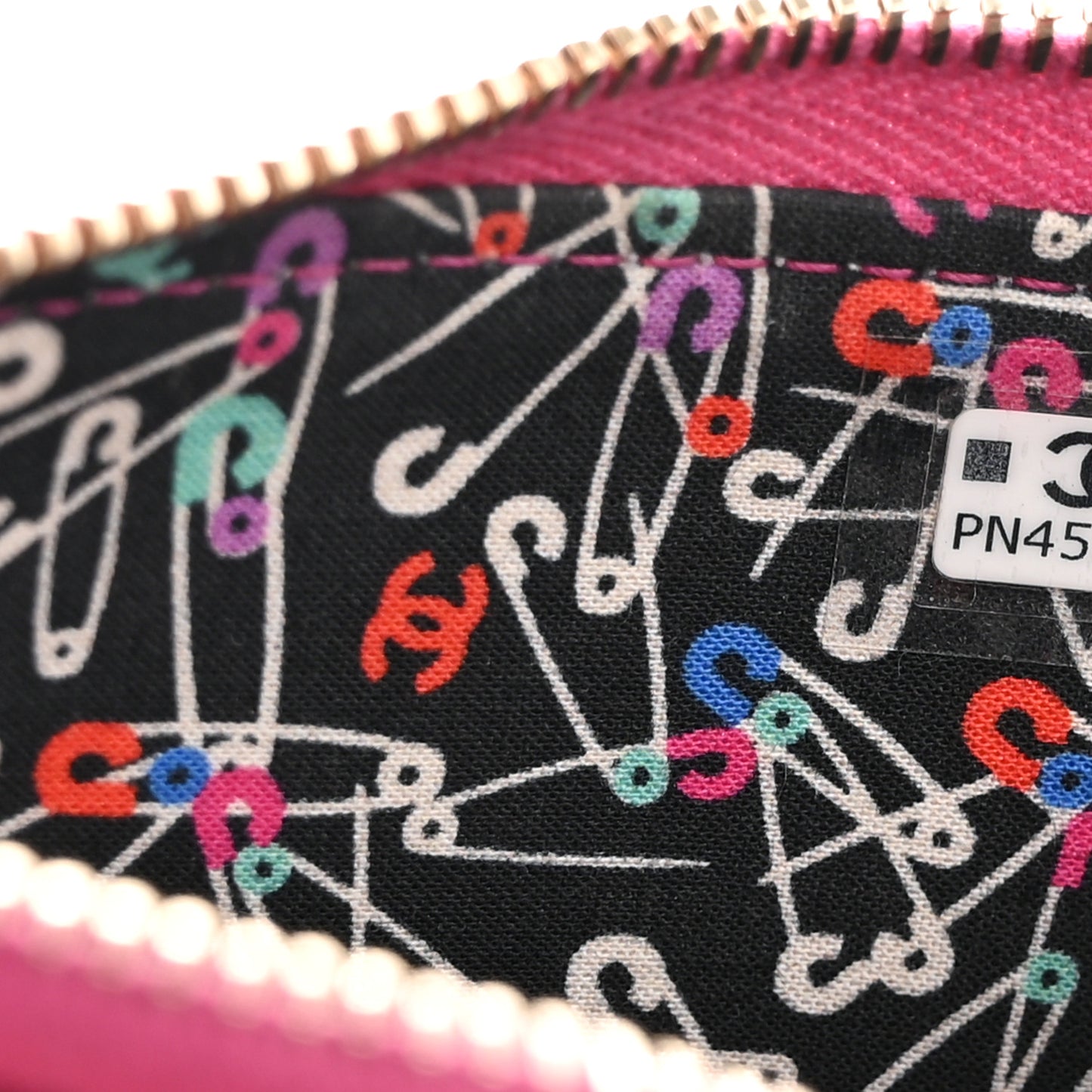 Caviar Quilted CC Zip Around Card Holder Dark Pink