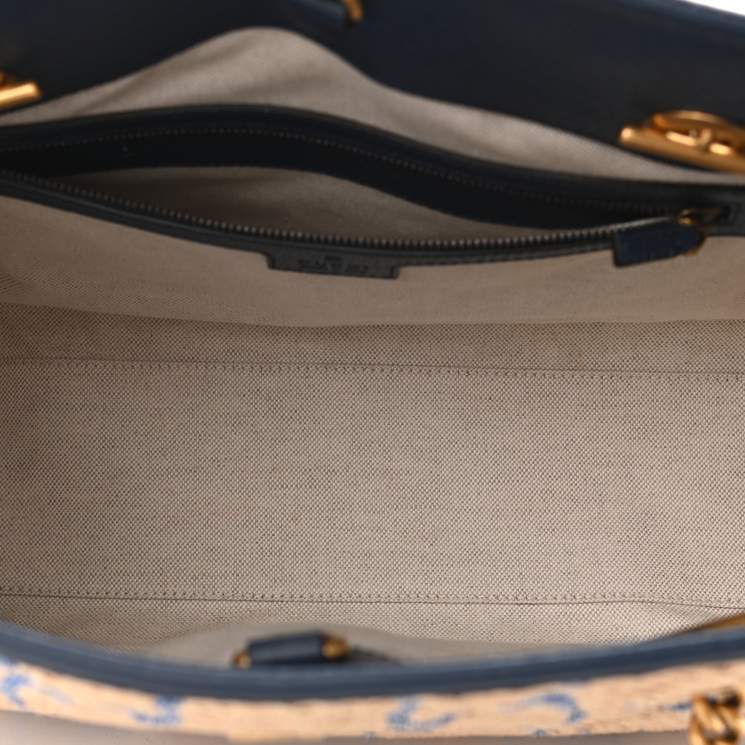 Gucci Raffia GG Monogram Matelasse Medium GG Marmont Shoulder Tote Natural Royale Off White 5 of 11