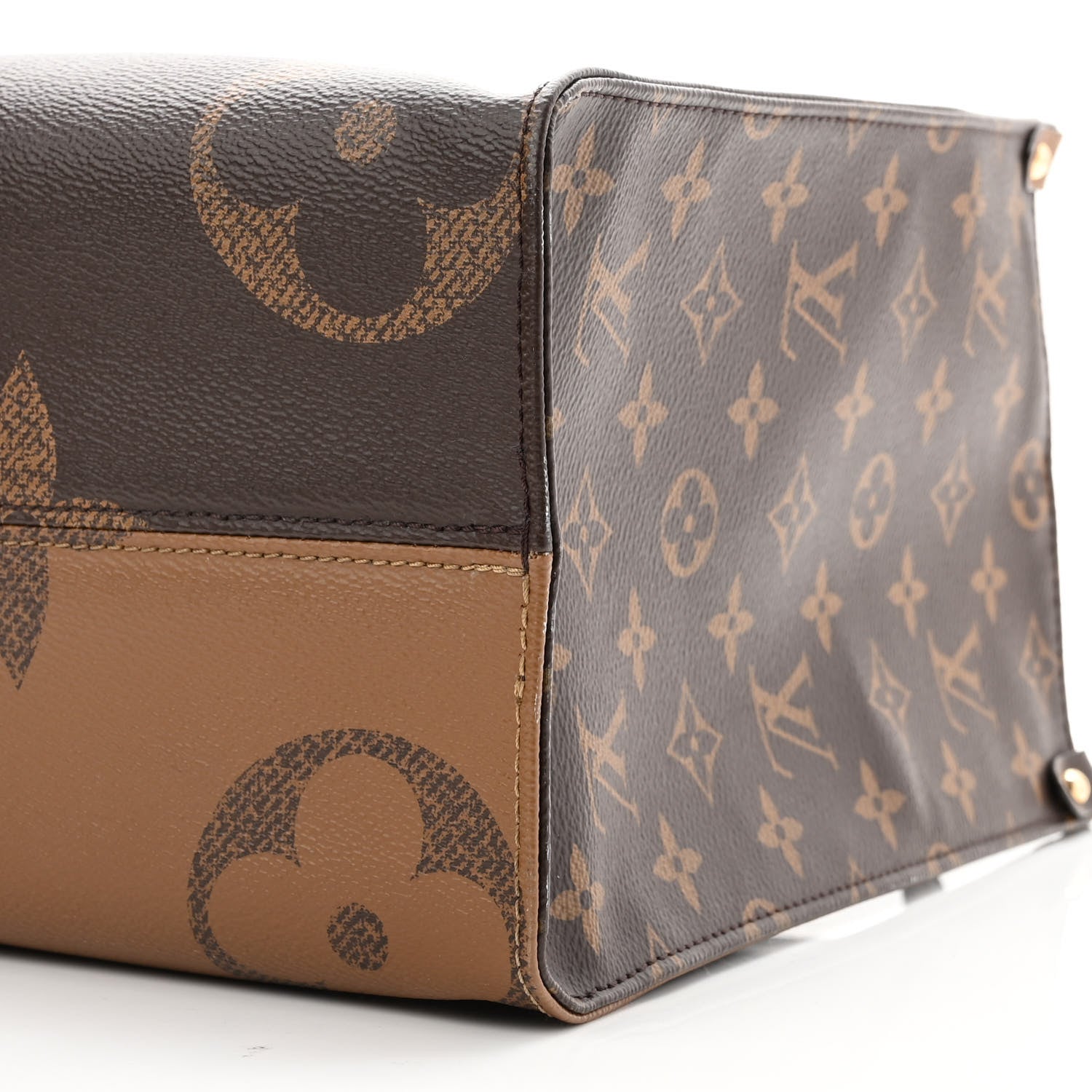 Louis Vuitton Reverse Monogram Giant Onthego MM 10 of 10
