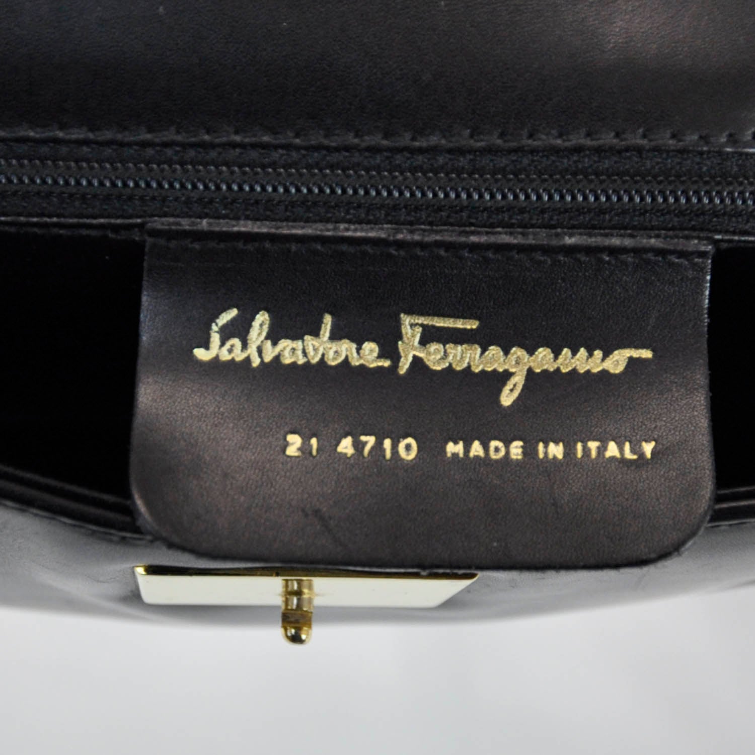 FASHIONPHILE SALVATOREFERRAGAMOSmoothCalfskinShoulderBagBlack 8 of 8