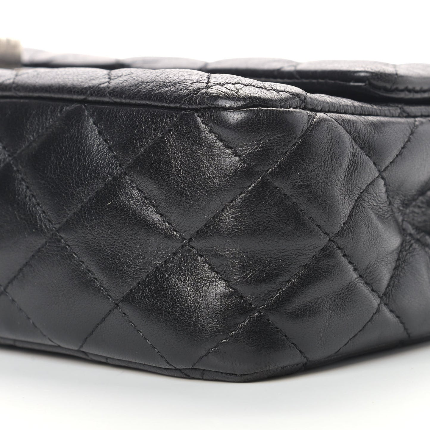 Aged Calfskin Quilted 2.55 Reissue 225 Flap Black