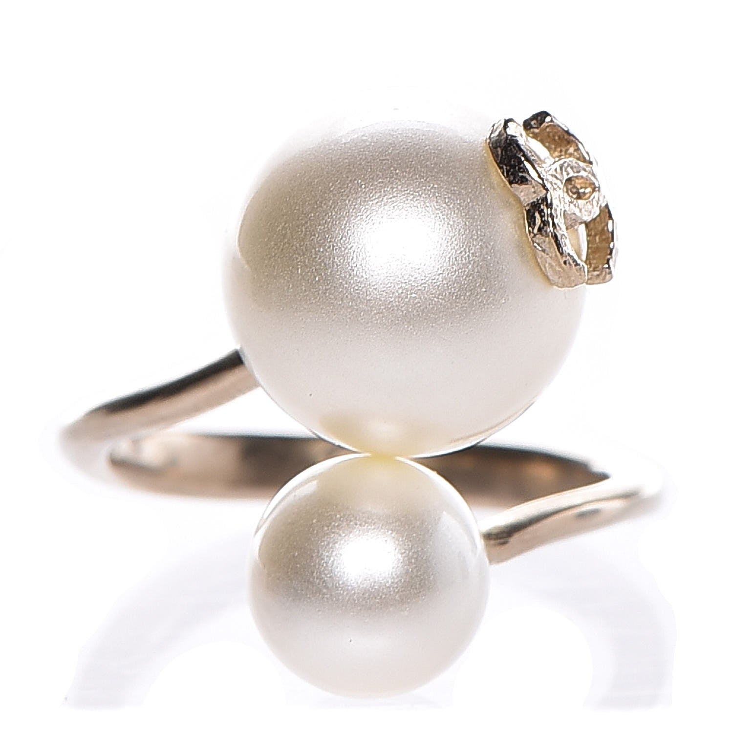 Chanel Pearl CC Ring 6 Gold Pearly White 1 of 5