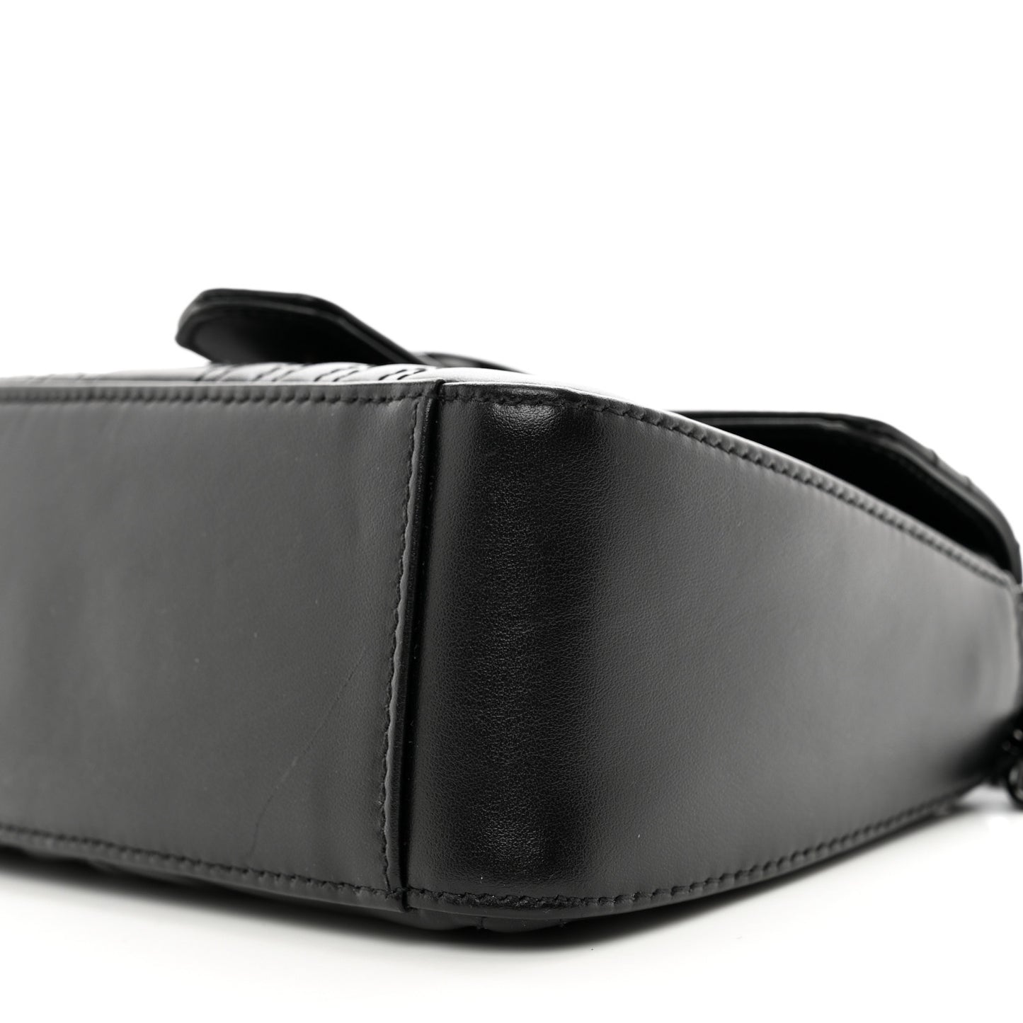 Calfskin Matelasse Monochrome Mini GG Marmont Top Handle Shoulder Bag Black