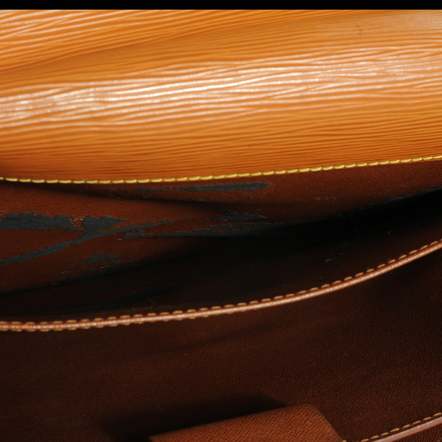 Epi Serviette Ambassadeur Briefcase Gold