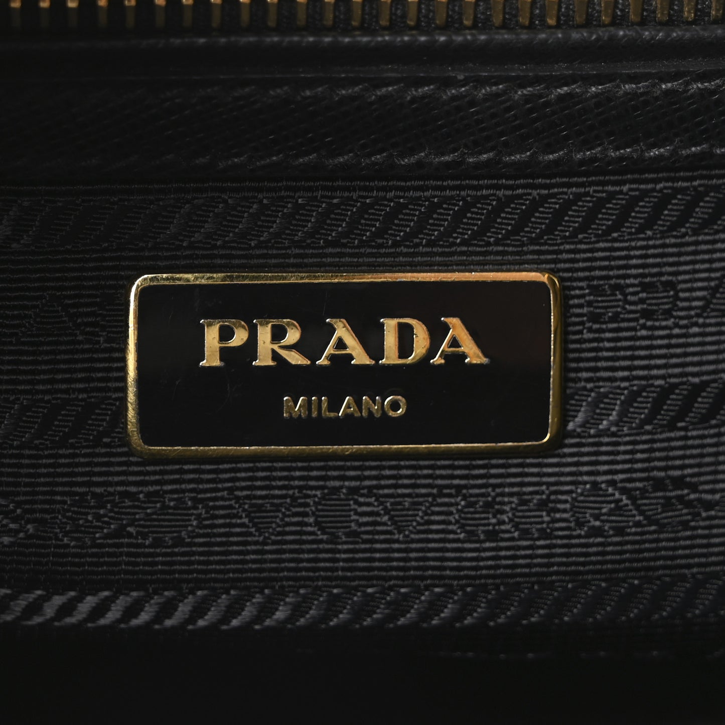 Saffiano Small Galleria Double Zip Tote Black