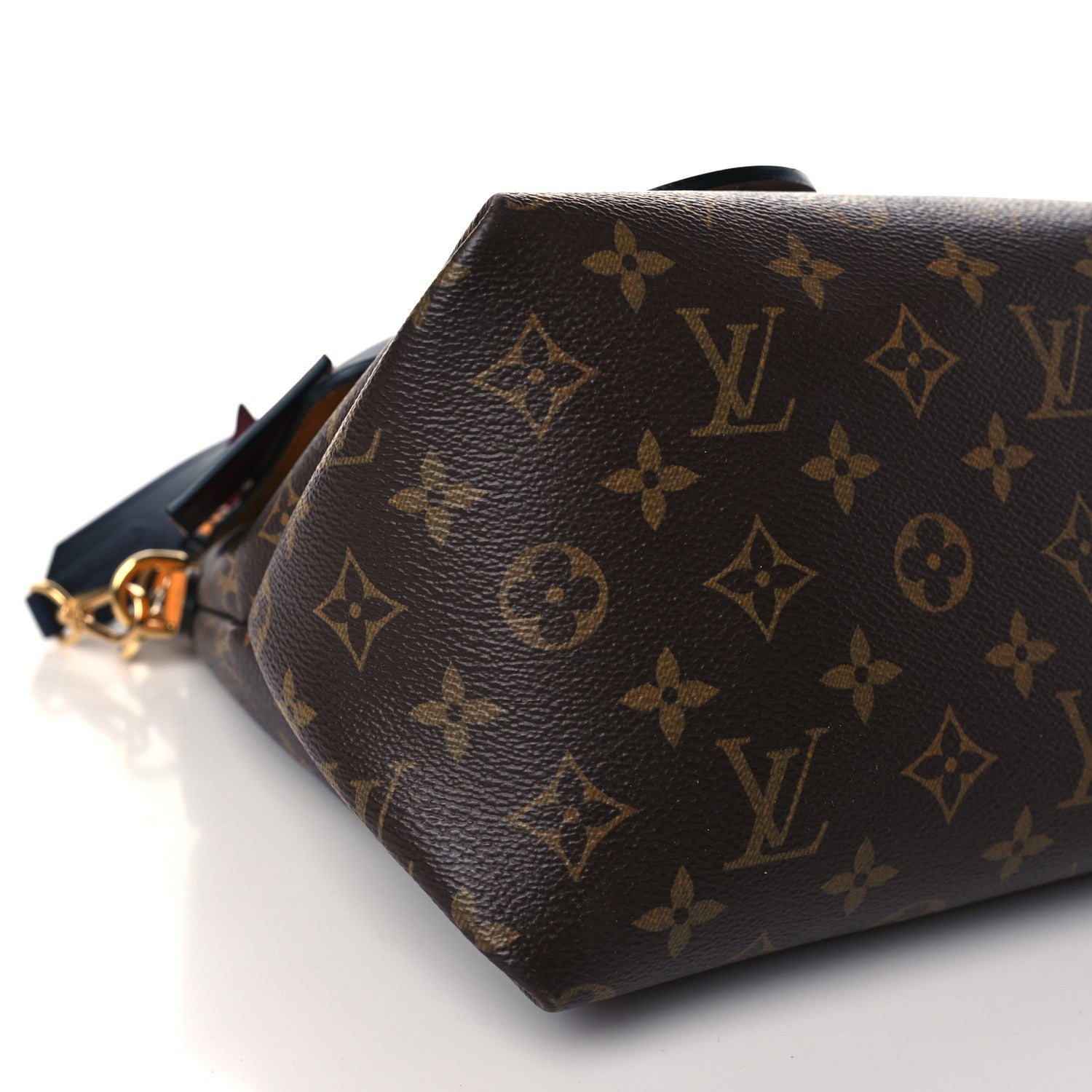 Louis Vuitton Monogram Beaubourg MM Safran Imperial 7 of 9