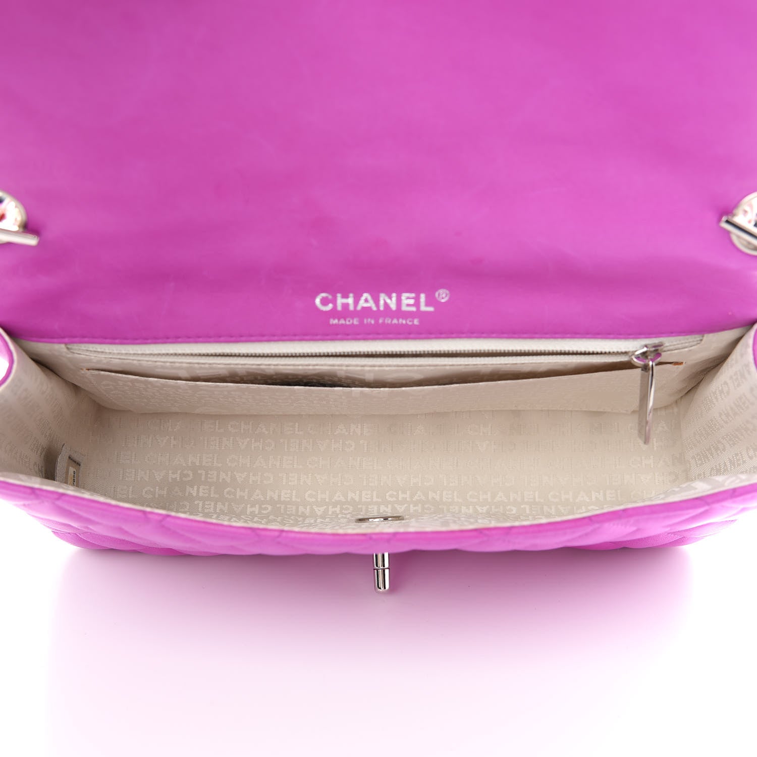 Chanel Lambskin Heart Valentine Medium Flap Fuchsia 5 of 9