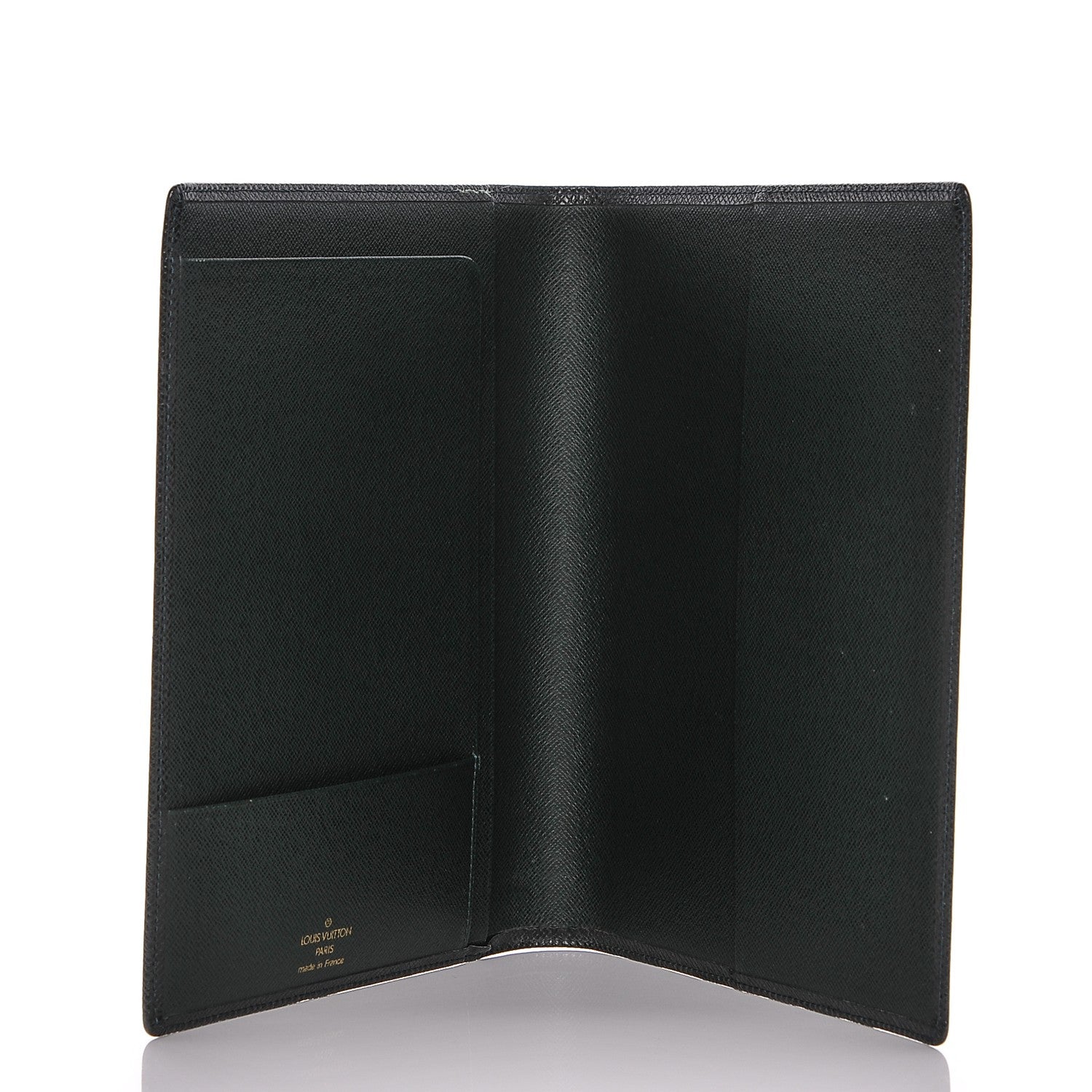 Louis Vuitton Taiga Desk Agenda Cover Epicea 6 of 6