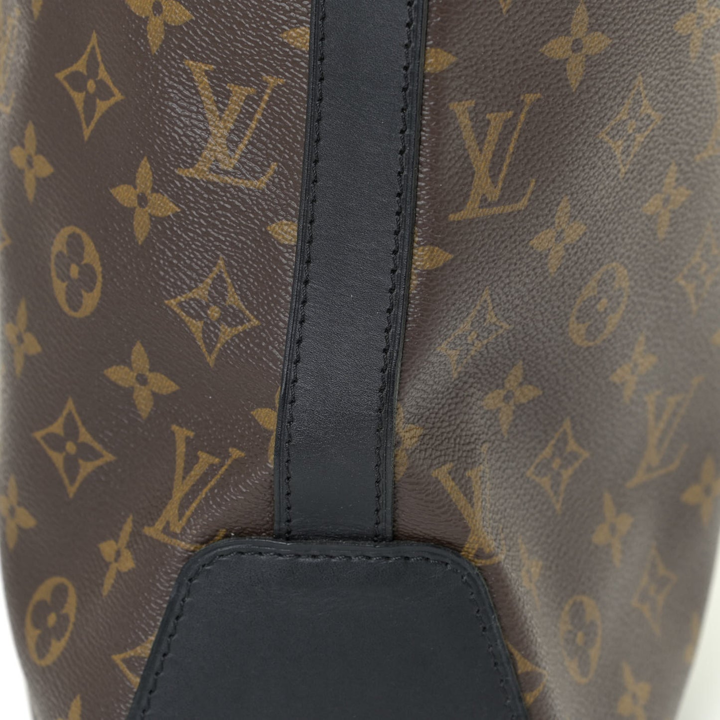 Monogram Macassar Davis