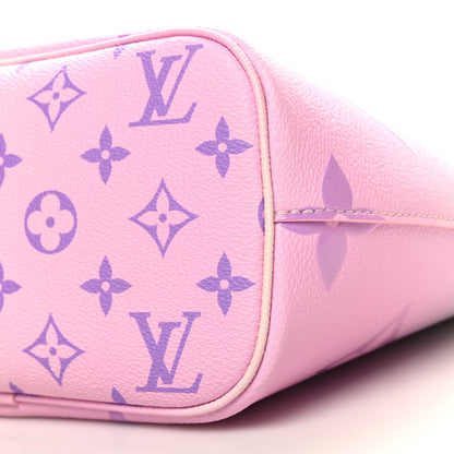 Louis Vuitton Monogram Giant Spring In The City Marshmallow Hobo PM Sunrise Pastel 9 of 10