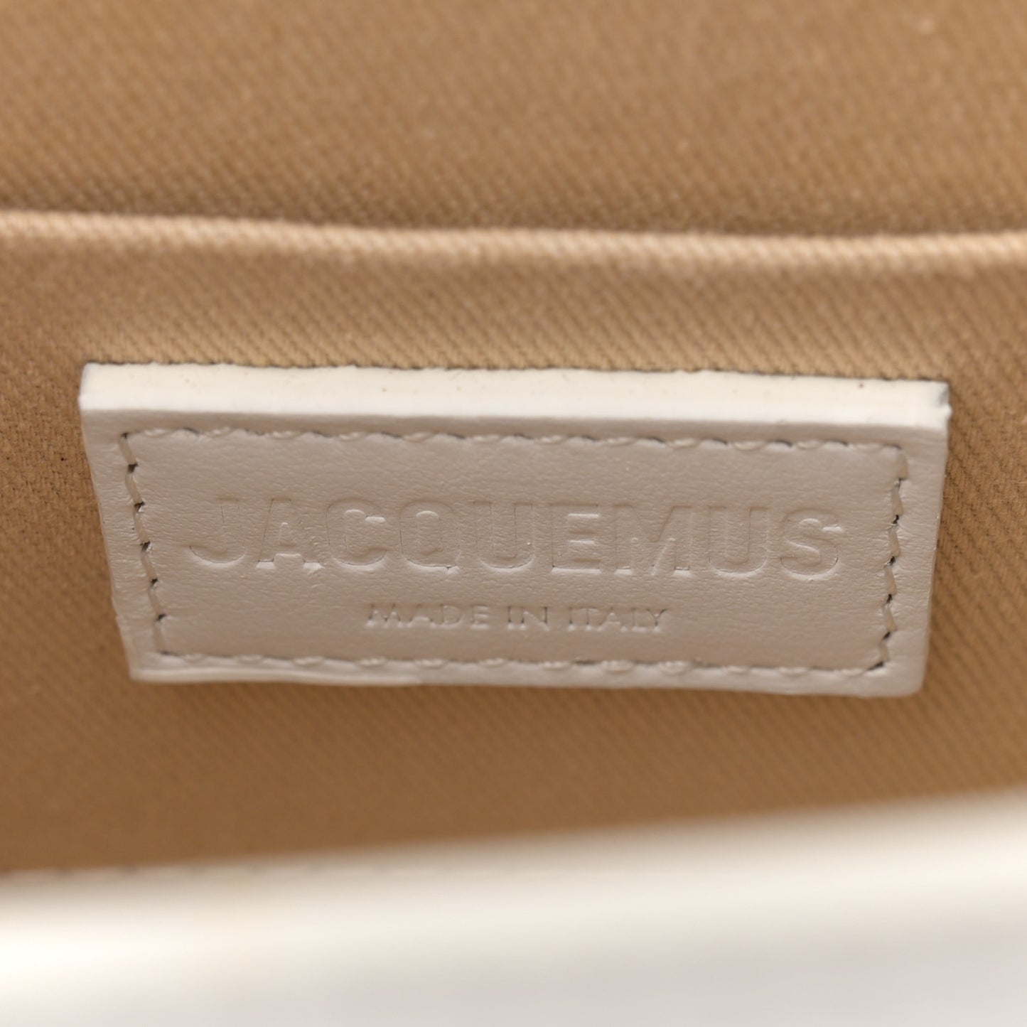 Smooth Calfskin Le Chiquito Moyen White