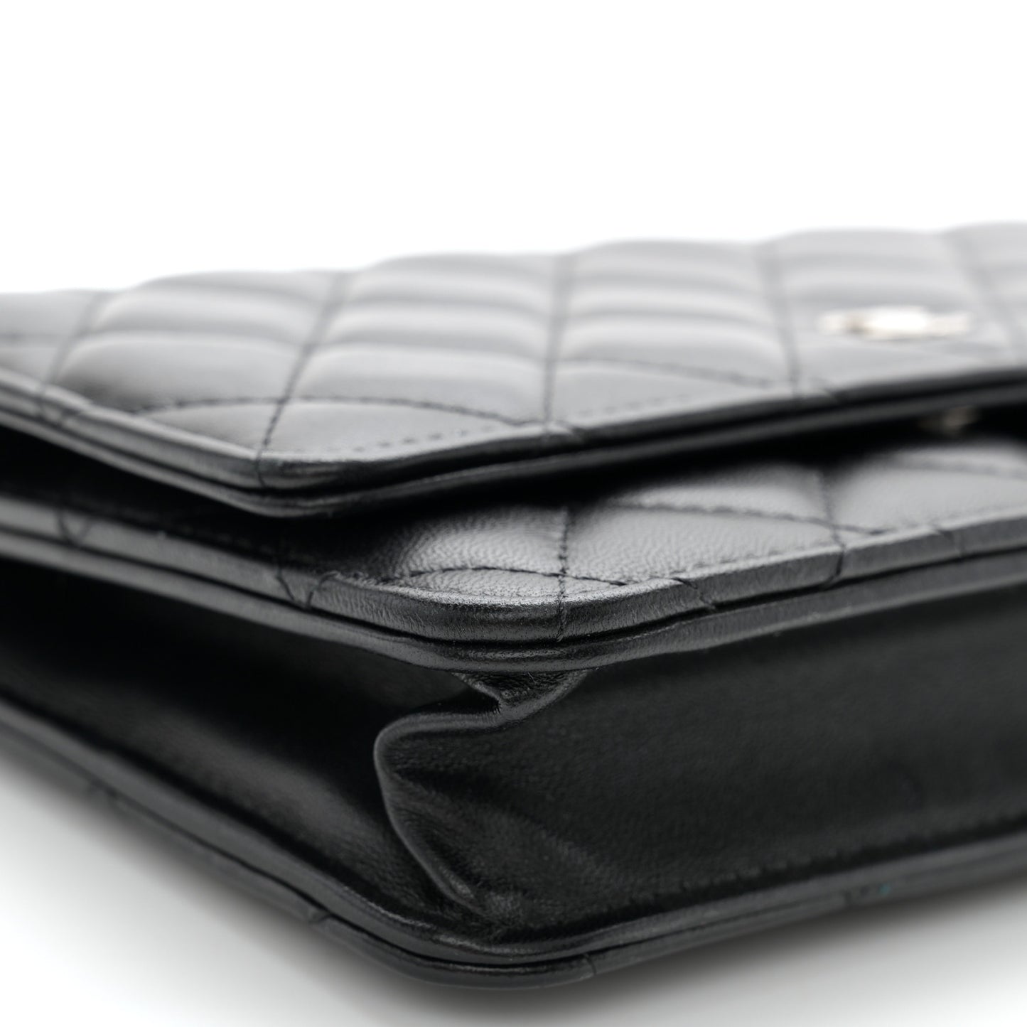 Lambskin Quilted Wallet On Chain WOC Black
