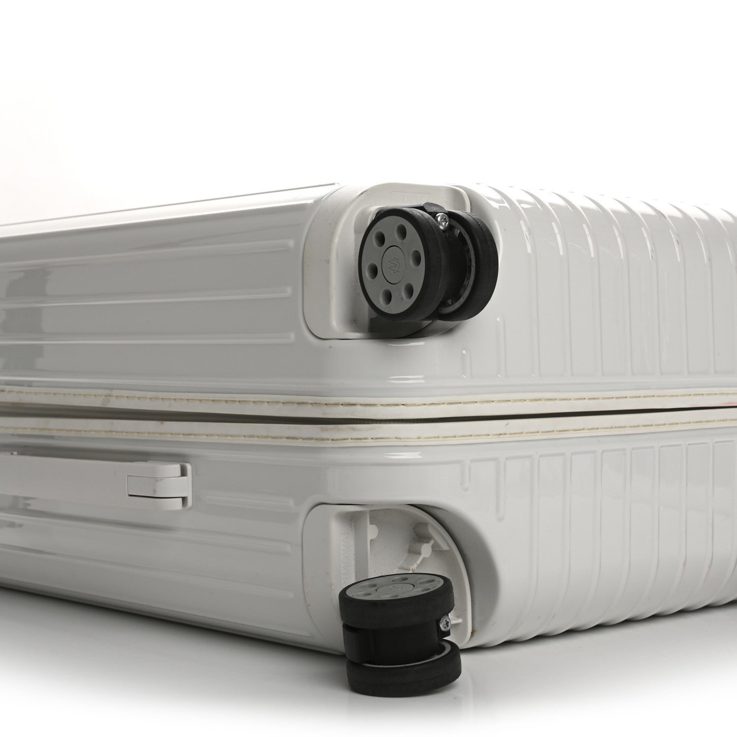 Rimowa Gloss Polycarbonate Essential Cabin White 7 of 17