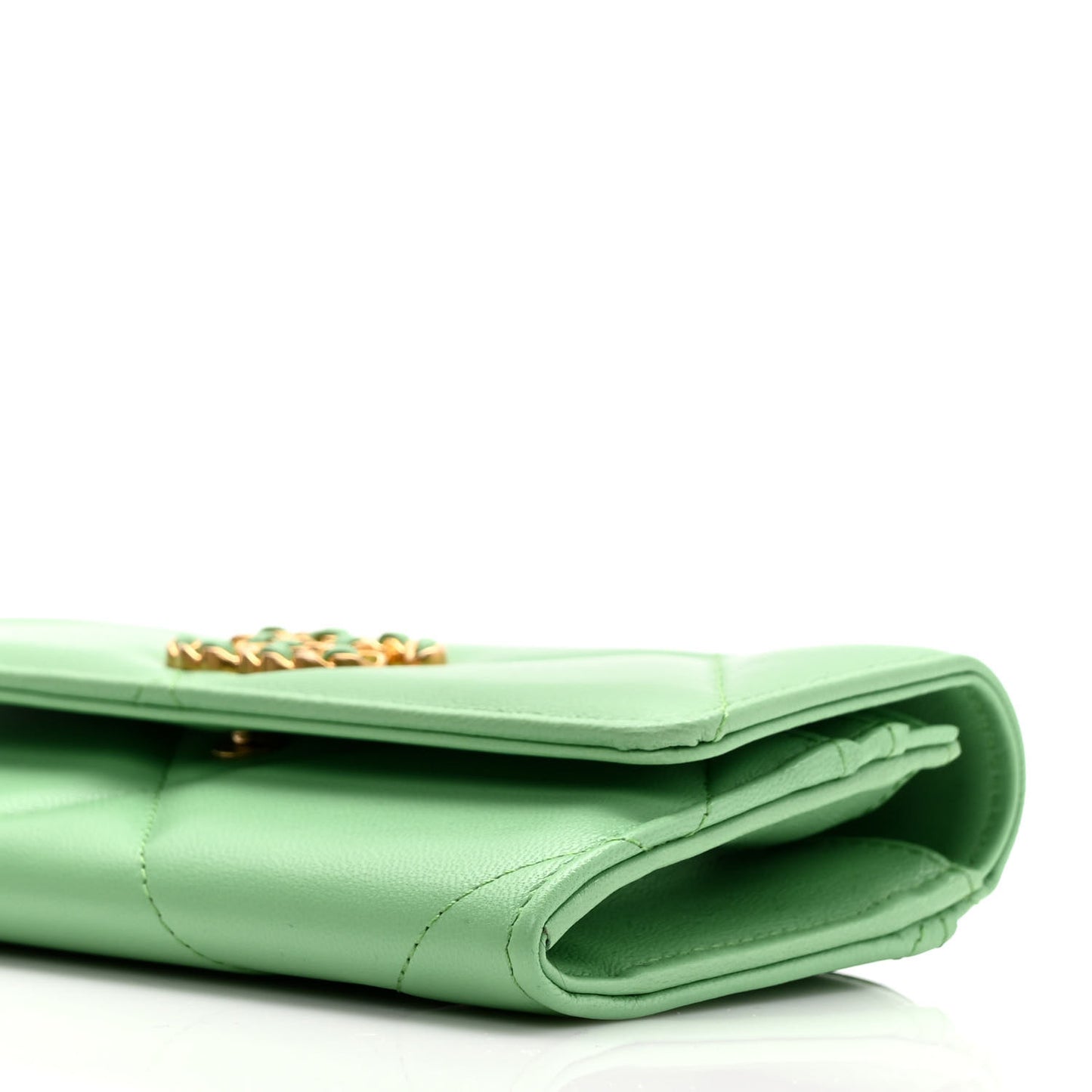 Lambskin Quilted Chanel 19 Flap Wallet Green