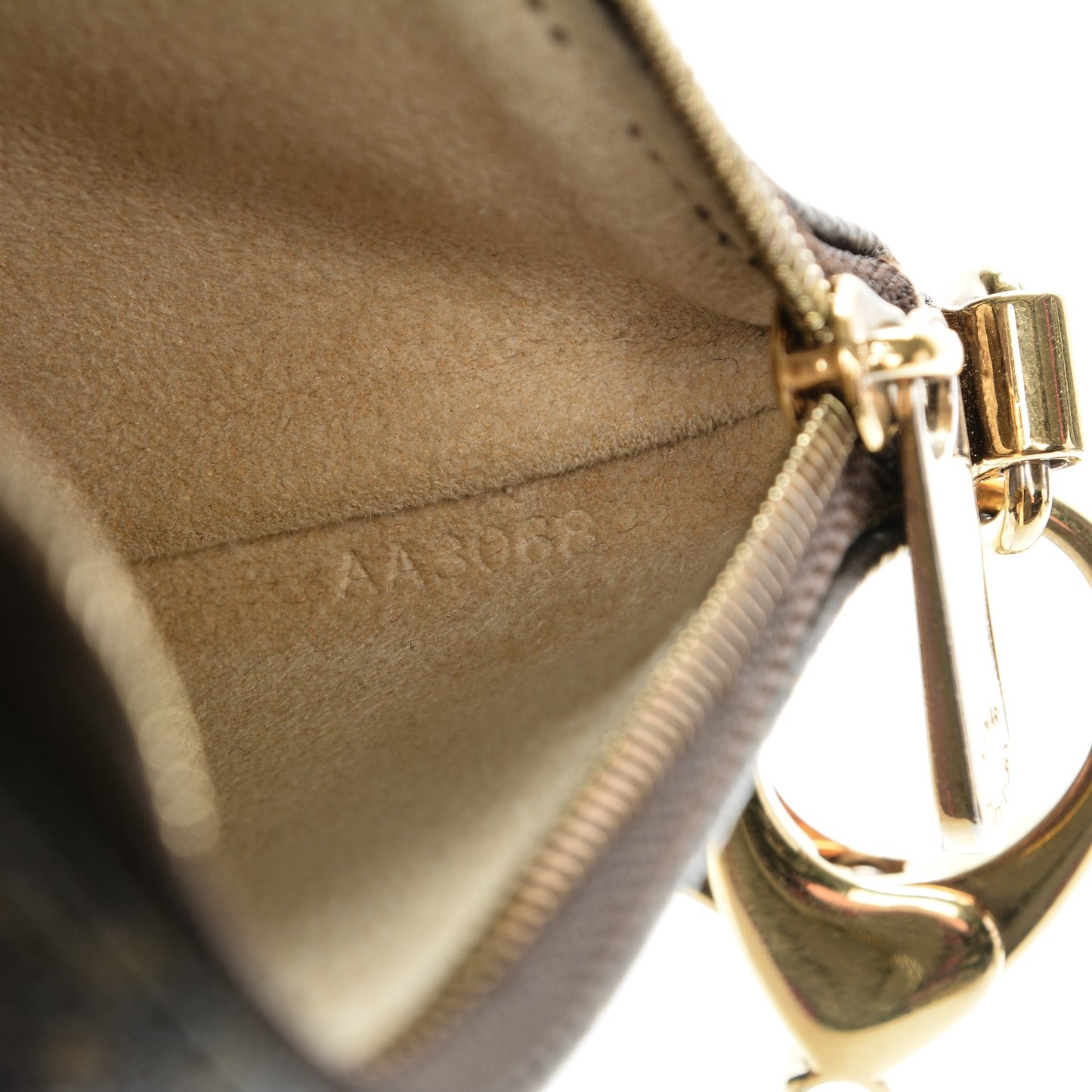 Monogram Pochette Milla PM