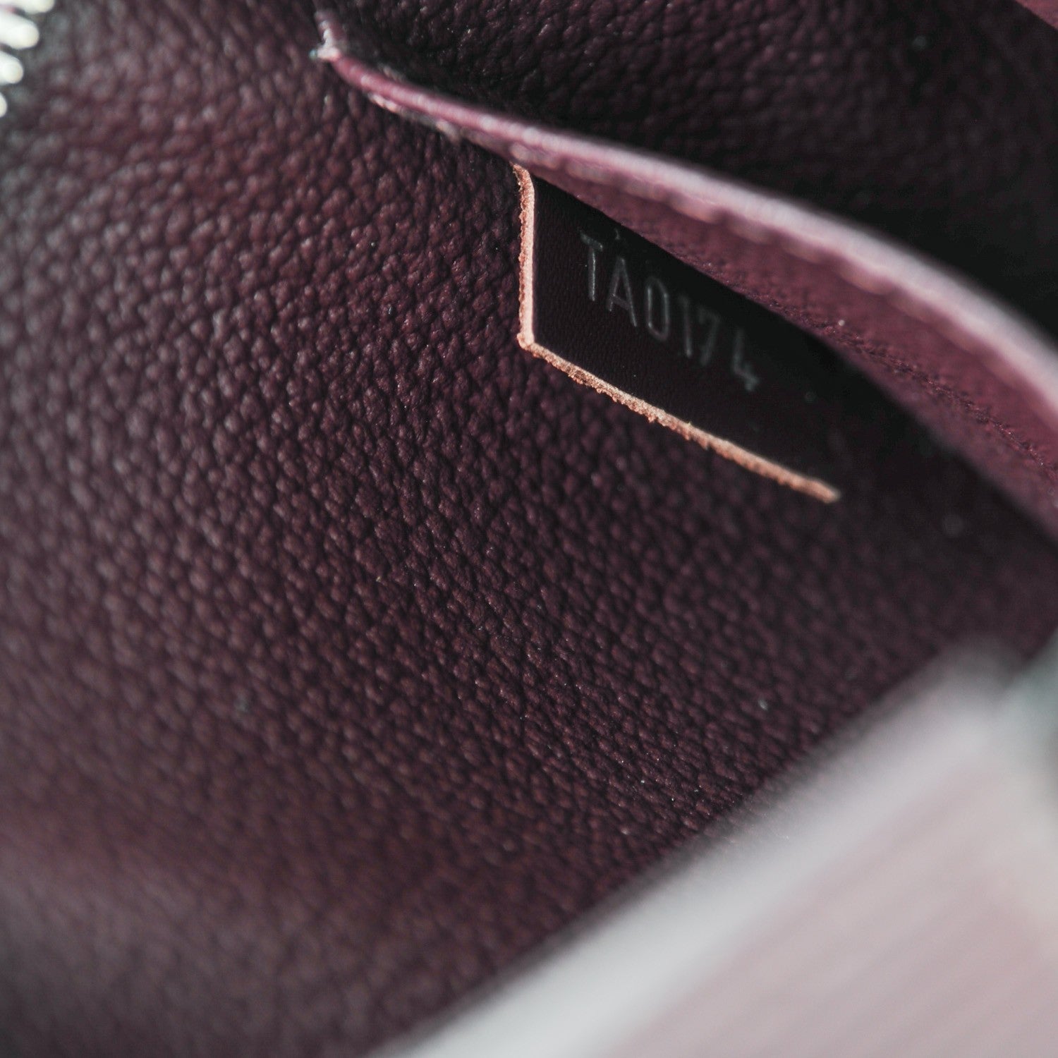 Louis Vuitton Epi Toiletry Pouch 19 Quetsche 8 of 8