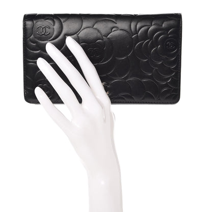 Chanel Lambskin Camellia Embossed Yen Wallet Black 2 of 8