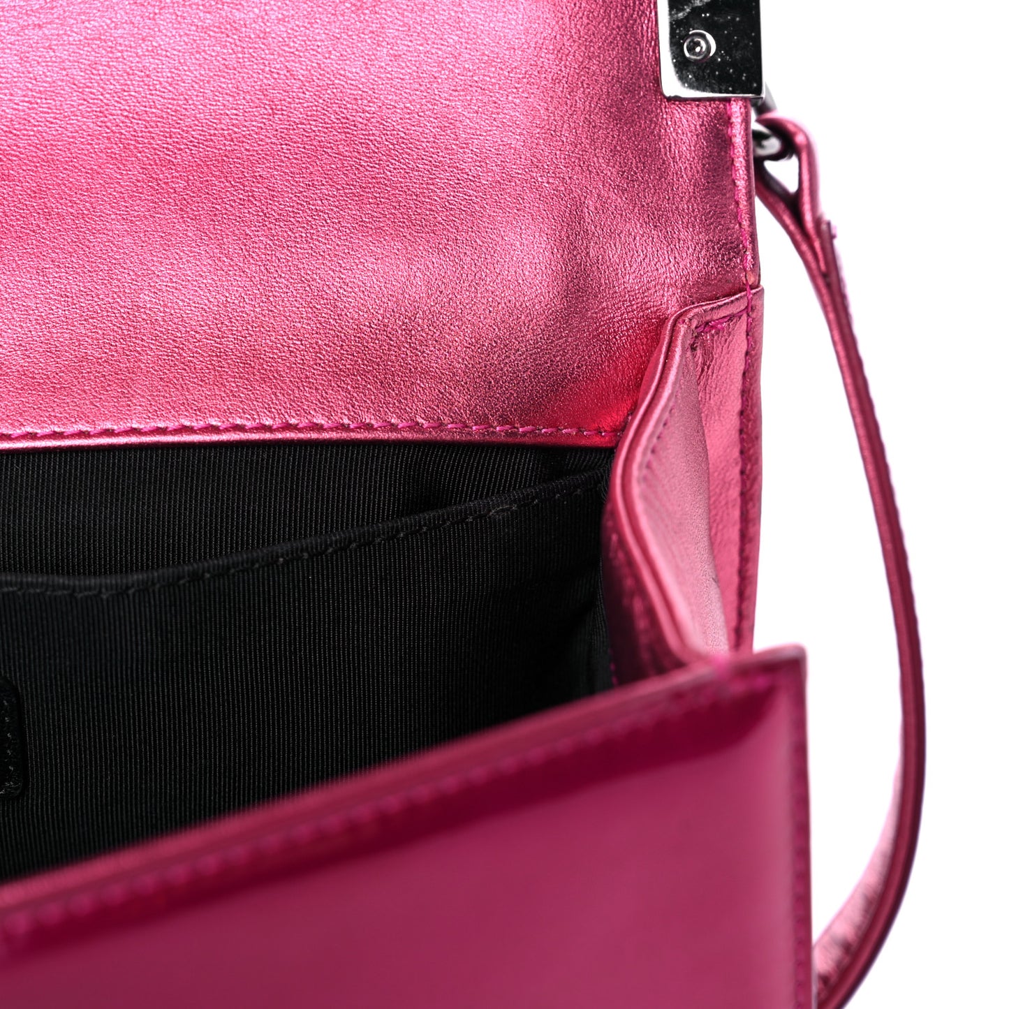 Metallic Patent Calfskin Quilted Medium Boy Flap Pink