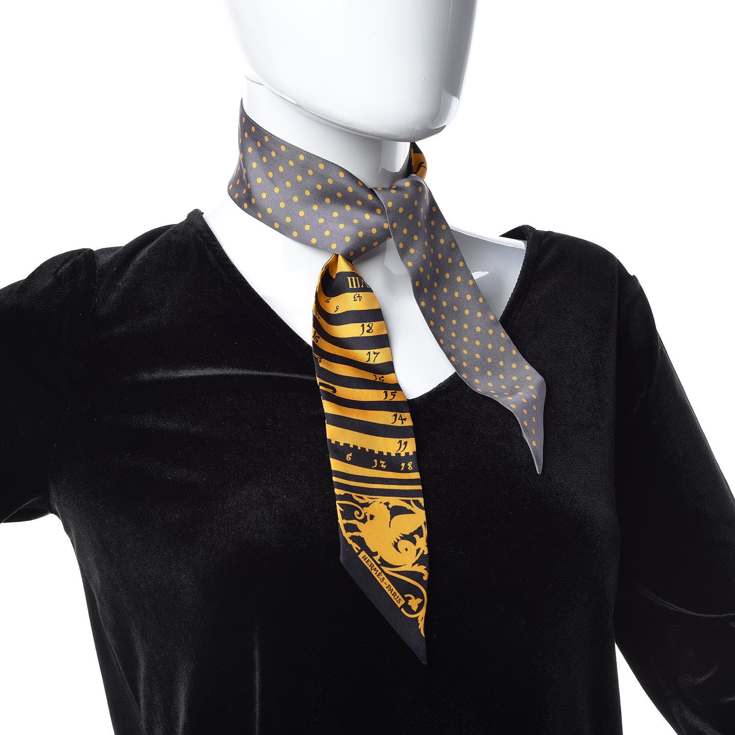 Hermes Silk Astrologie a Pois Twilly 2 of 5