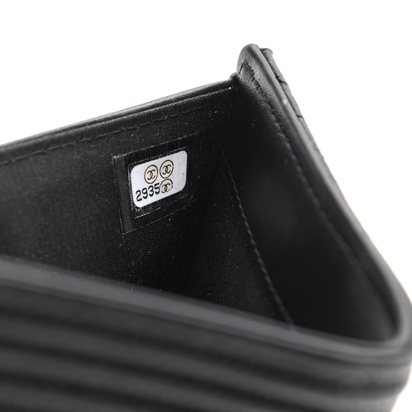 Caviar Chevron Quilted Medium Boy Flap Wallet Black