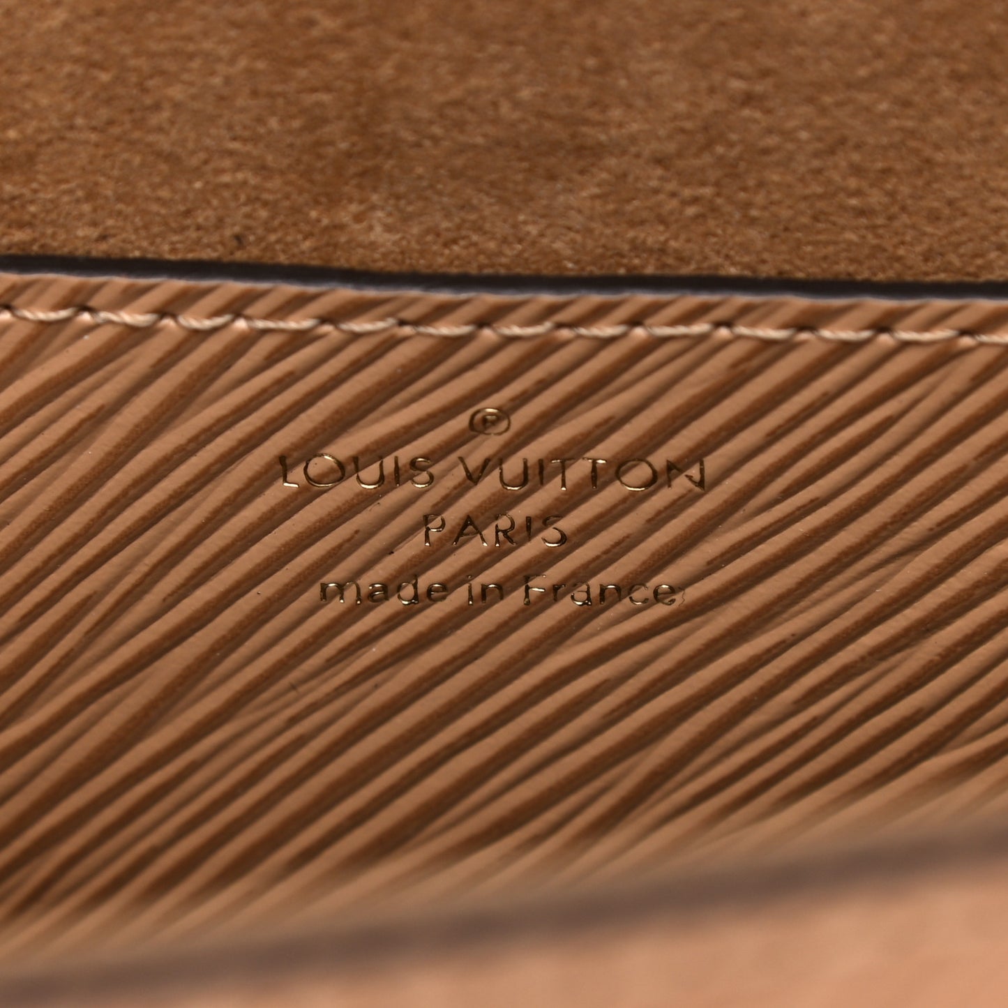 Epi Twist Shoulder Bag MM Camel