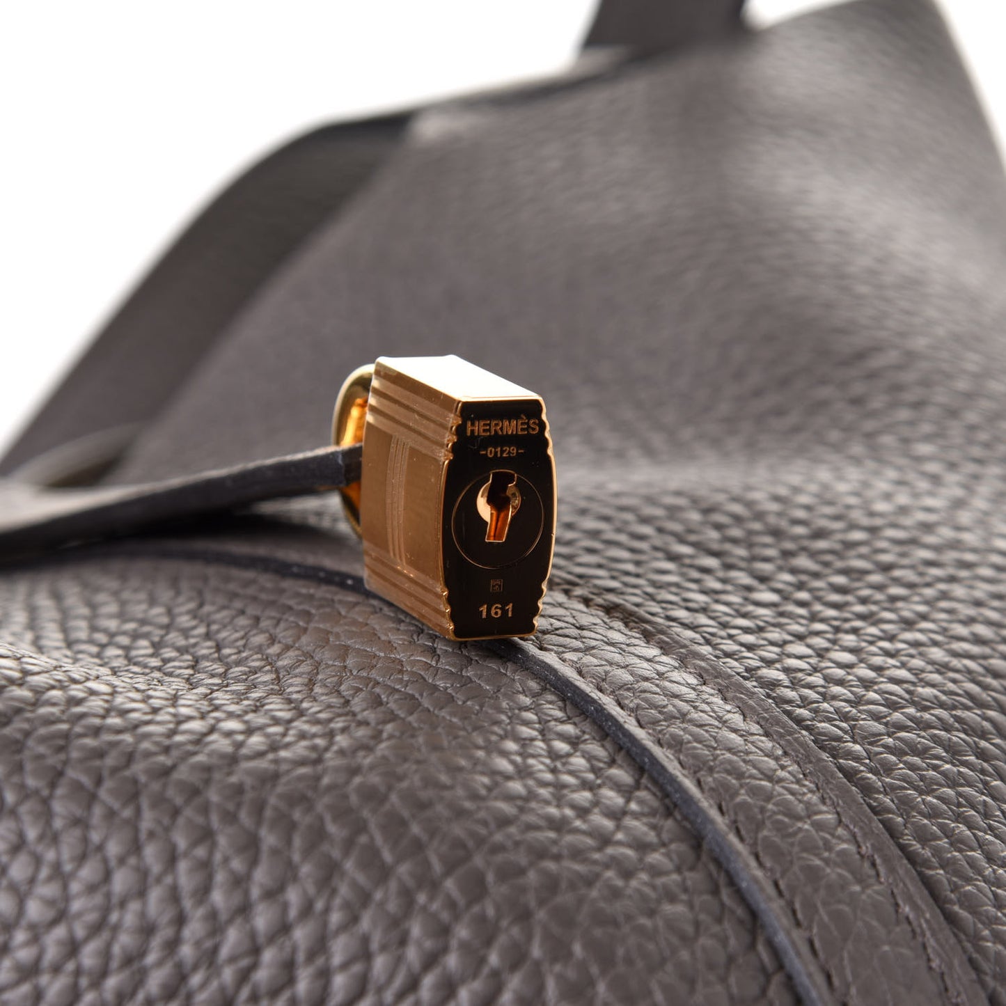 Taurillon Clemence Picotin Lock 22 MM Etain
