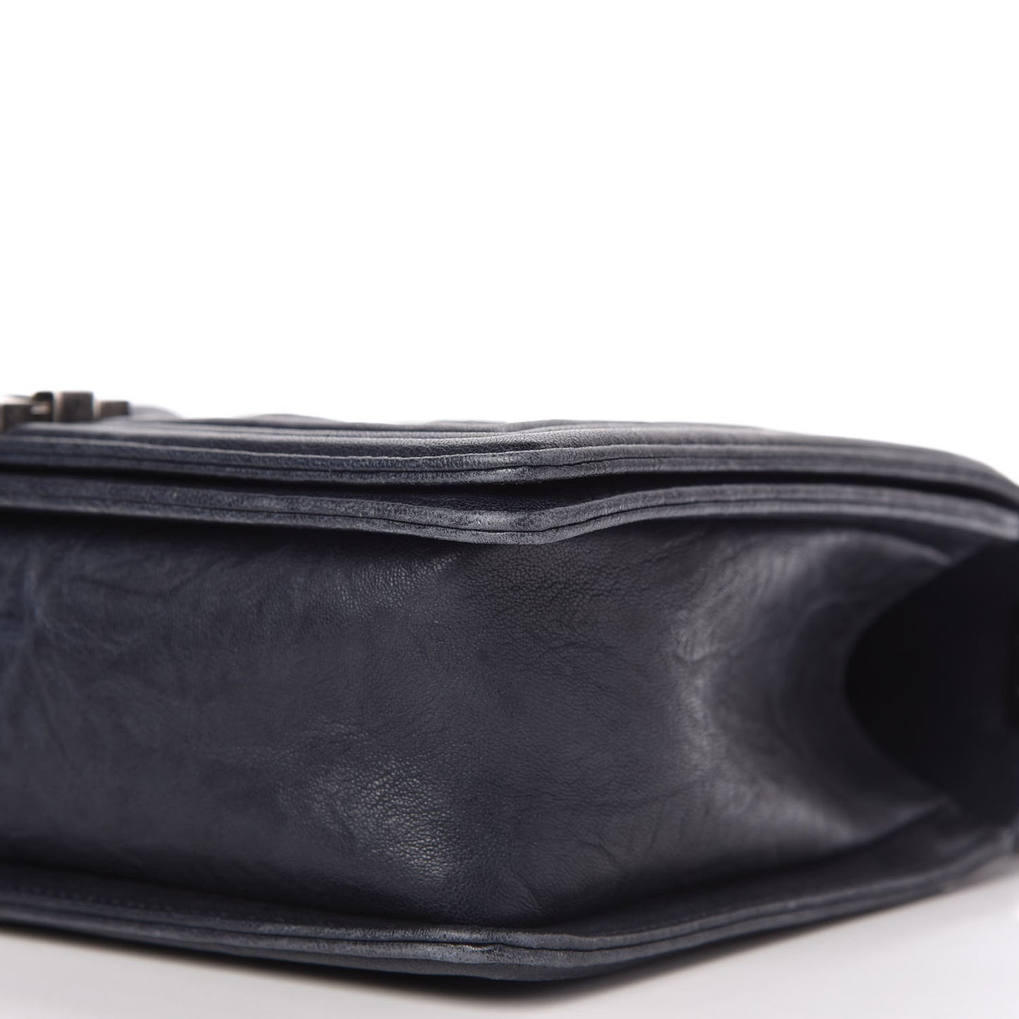 Crumpled Lambskin New Medium Studded Boy Flap Navy