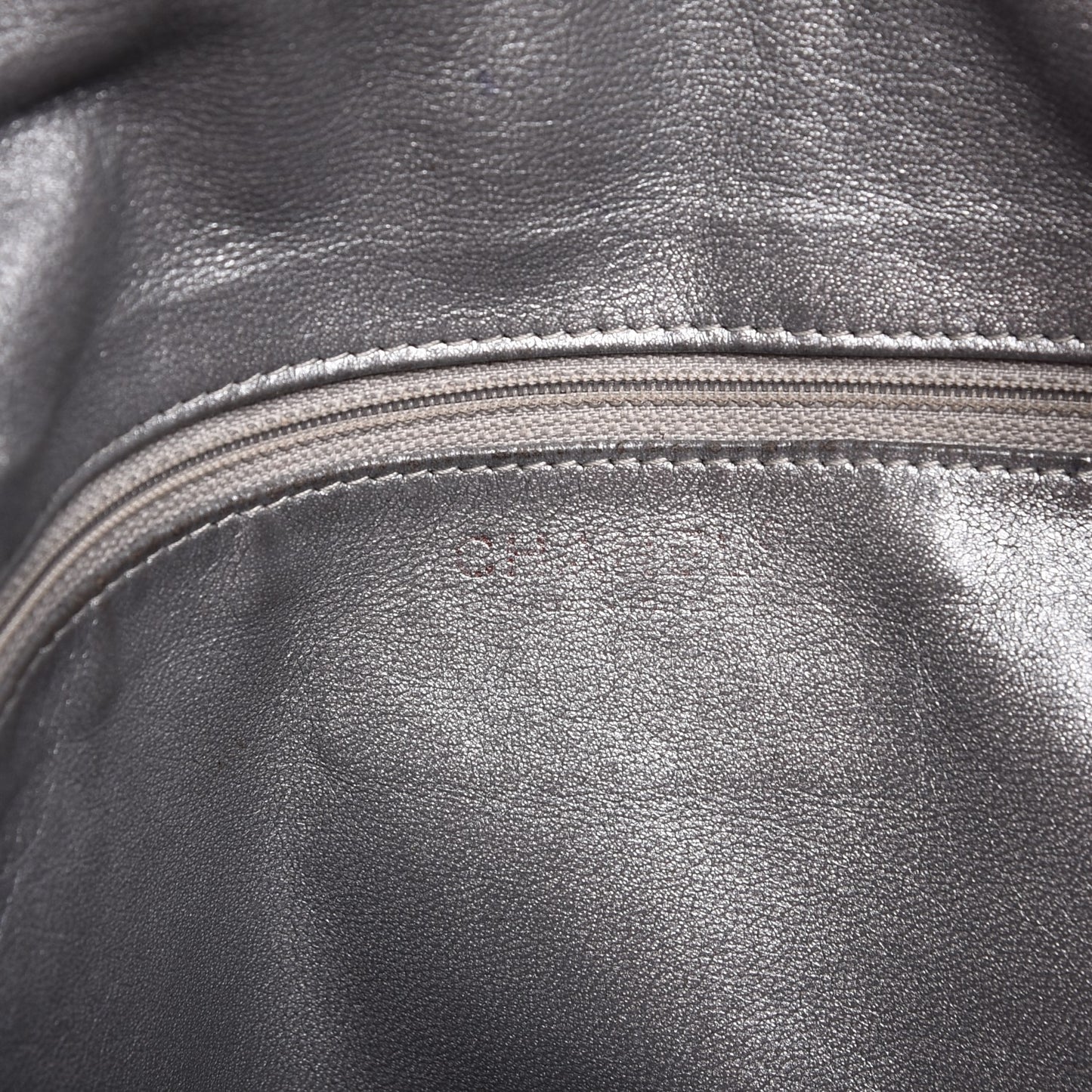 Glazed Caviar Modern Chain Hobo Brown