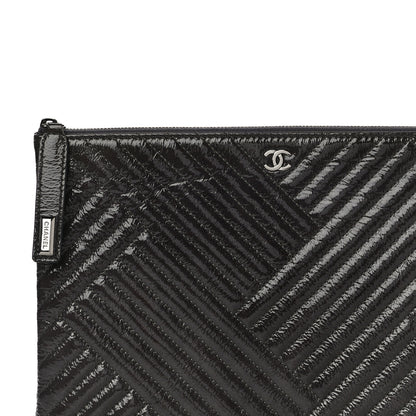 Chanel Distressed Patent Chevron Quilted Medium CC Crossing Cosmetic Case Black 8 of 12
