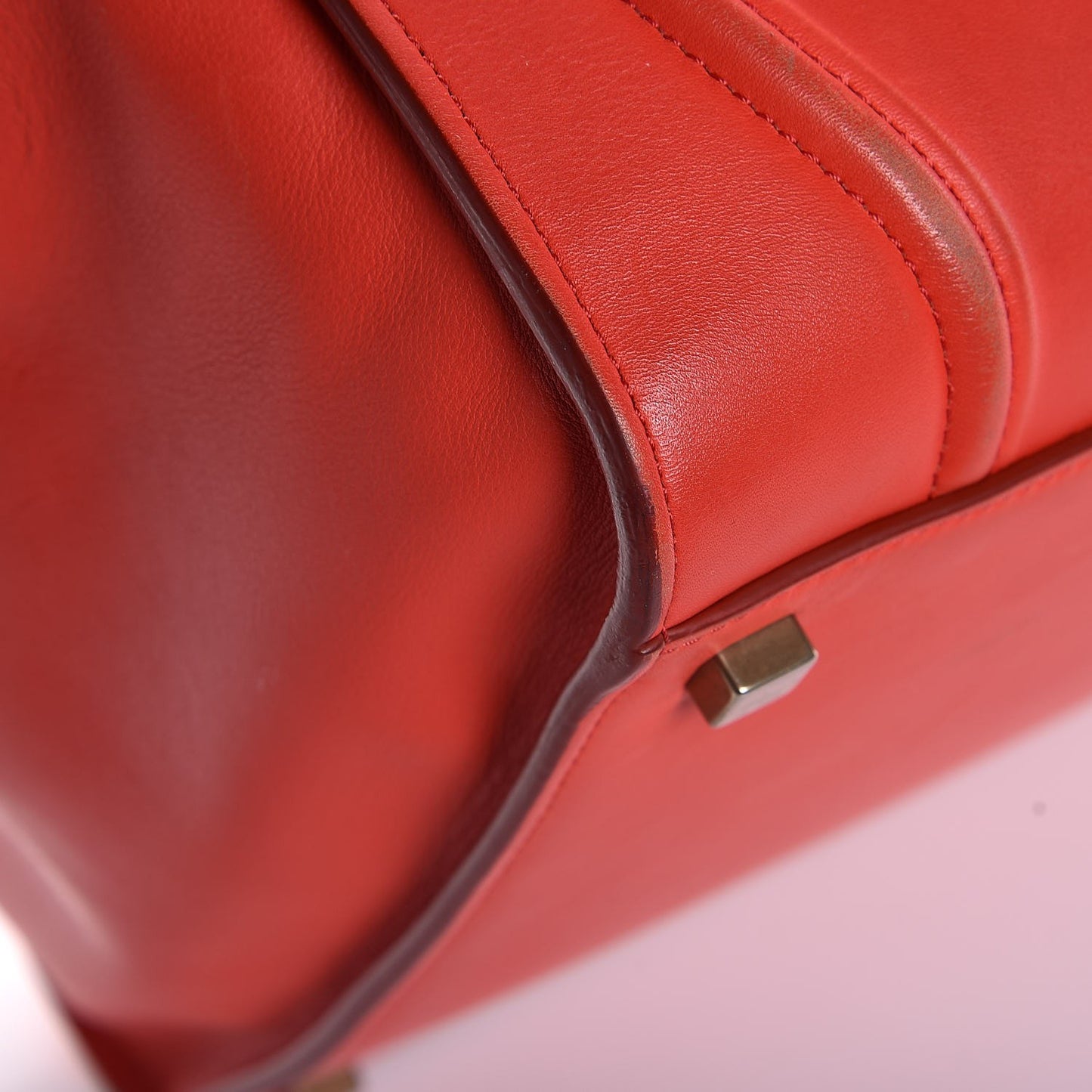 Smooth Calfskin Medium Phantom Luggage Vermillion