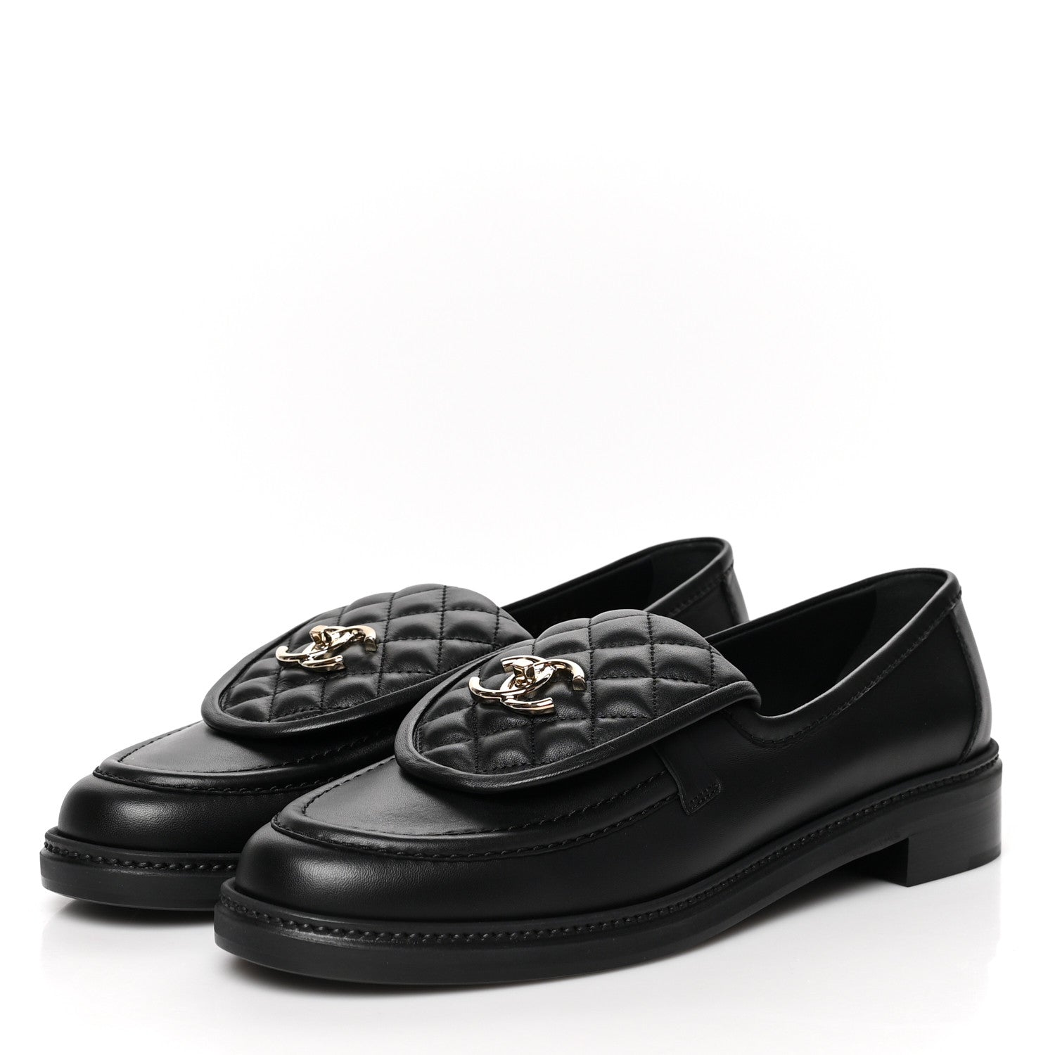 chanel 革靴 Chanel Lambskin Quilted CC Turnlock Loafers 36 Black 1725827