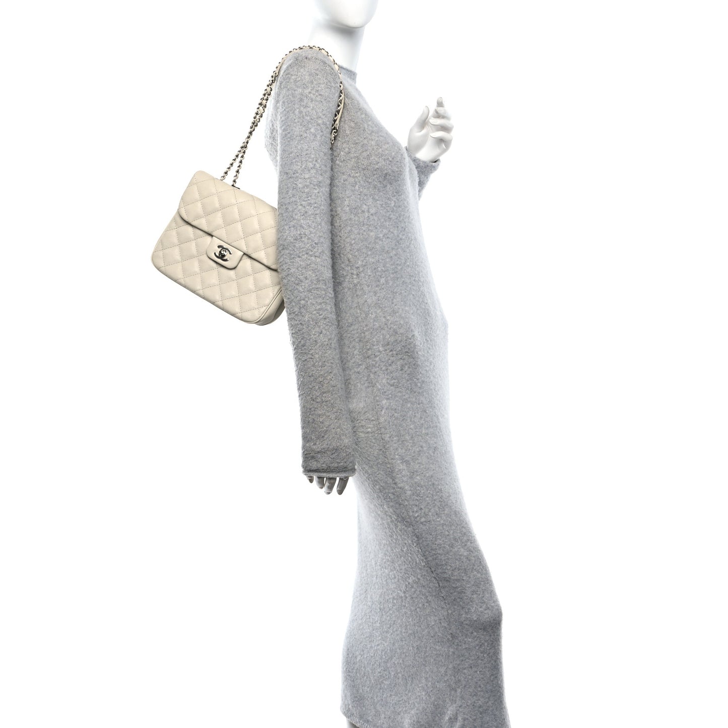 Caviar Quilted Medium Urban Companion Flap Ivory