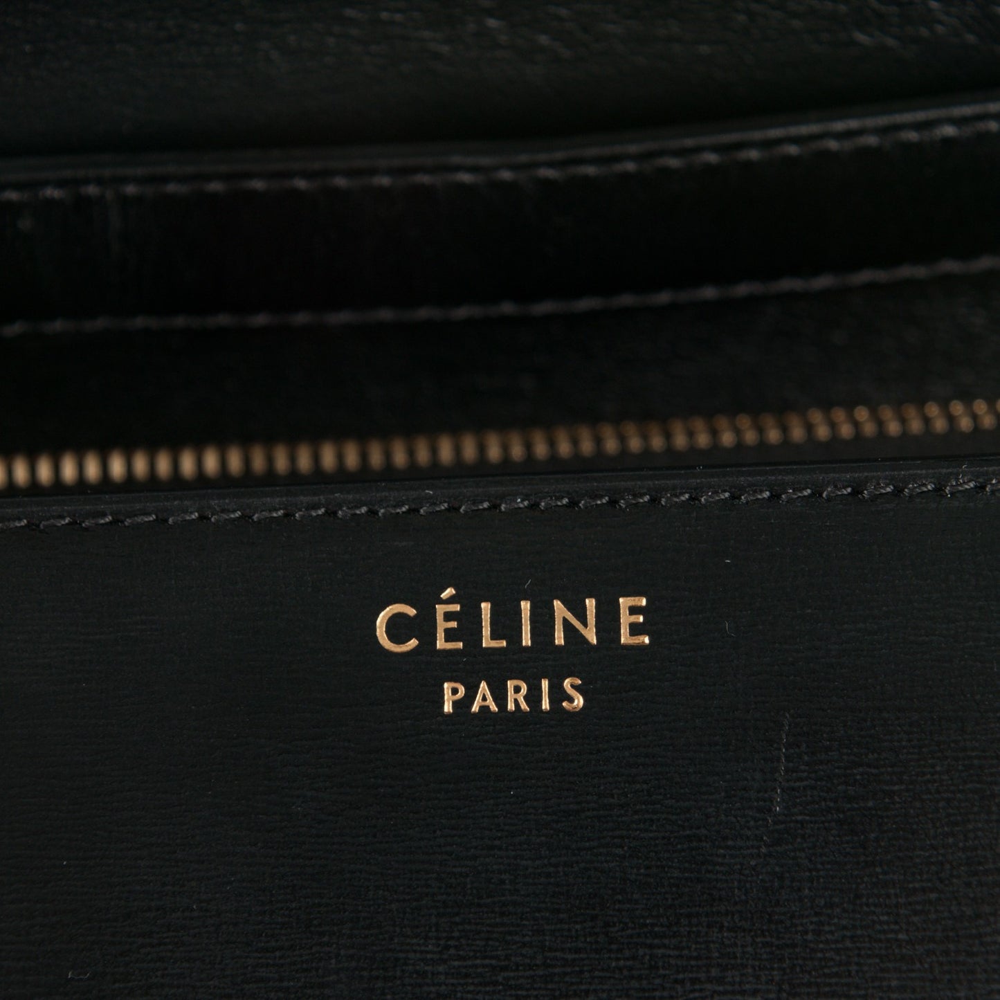 Box Calfskin Medium Classic Box Flap Bag Black