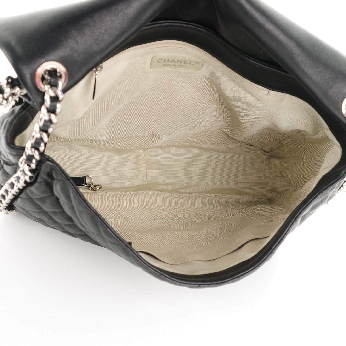 Washed Lambskin Quilted Maxi Chain Around Flap Black